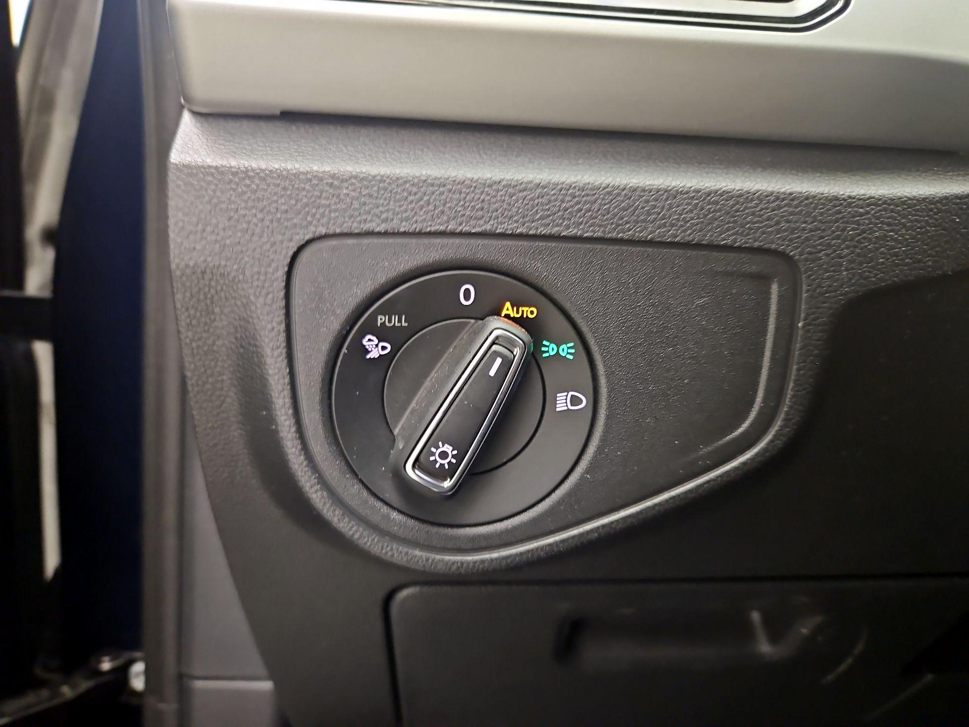 Thumbnail: 2022 Volkswagen Atlas - 13