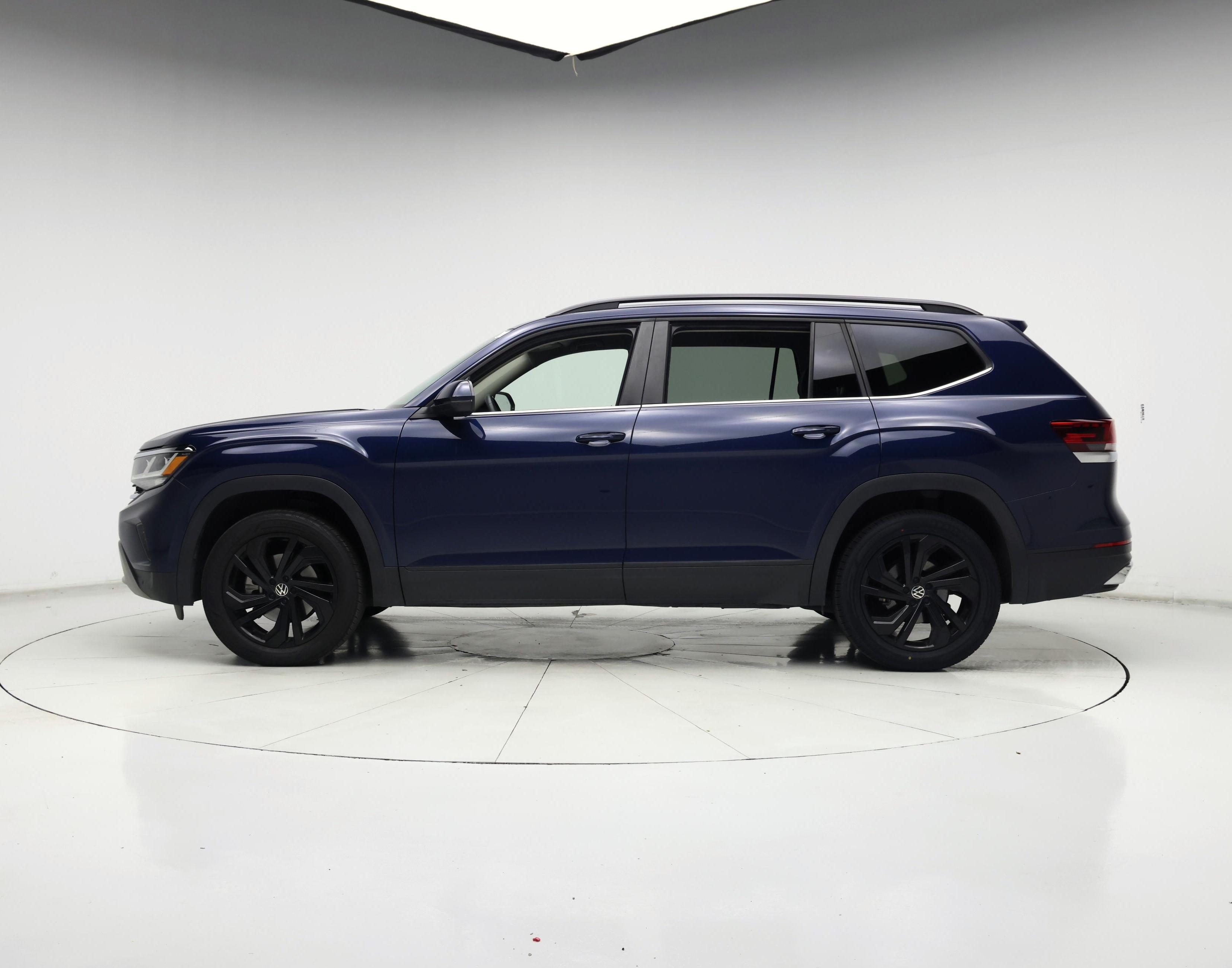 Thumbnail: 2022 Volkswagen Atlas - 3