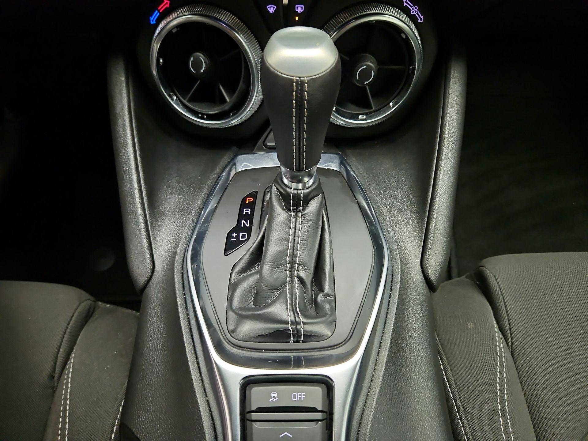 Thumbnail: 2020 Chevrolet Camaro - 16