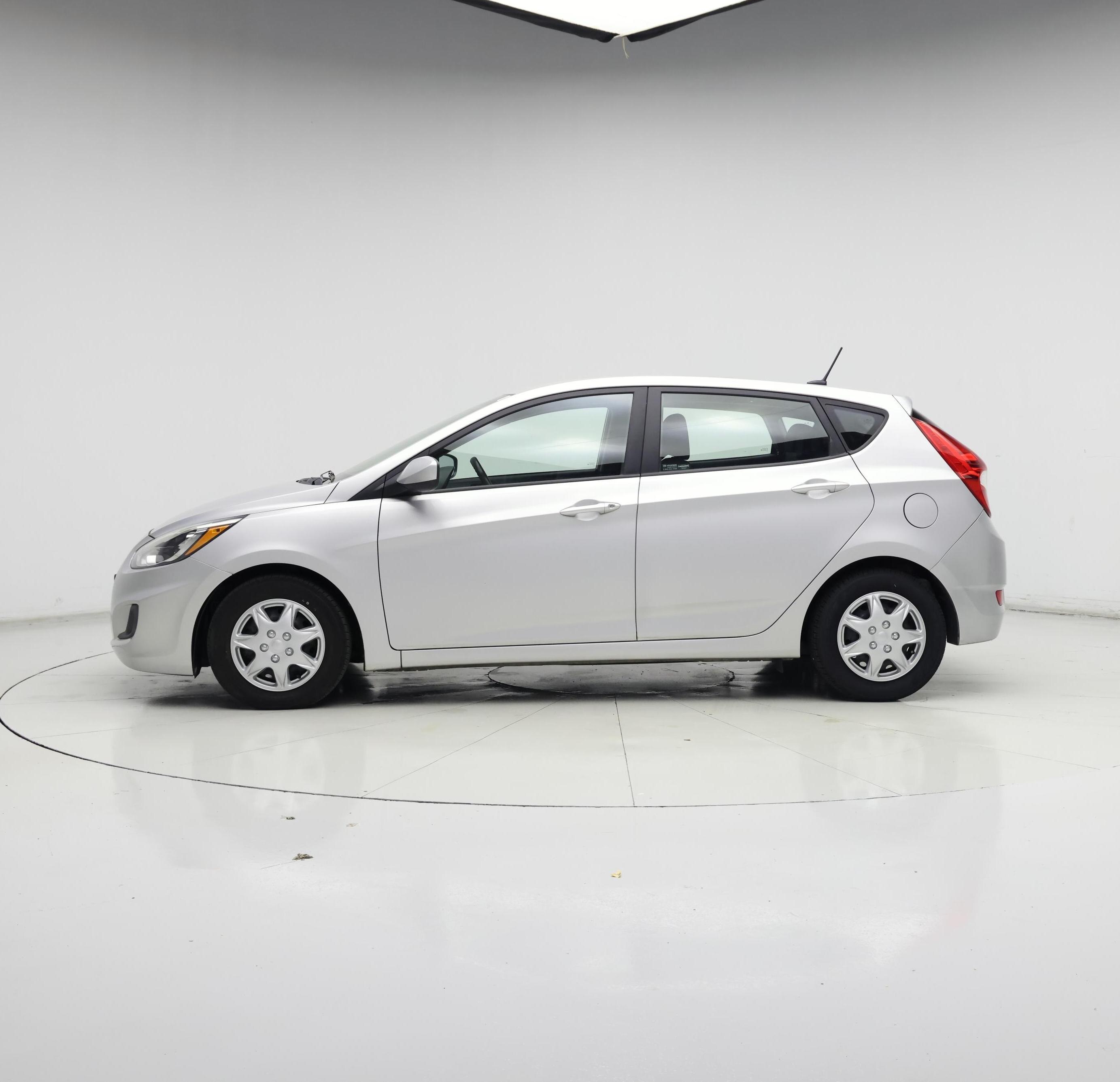 Thumbnail: 2017 Hyundai Accent - 3