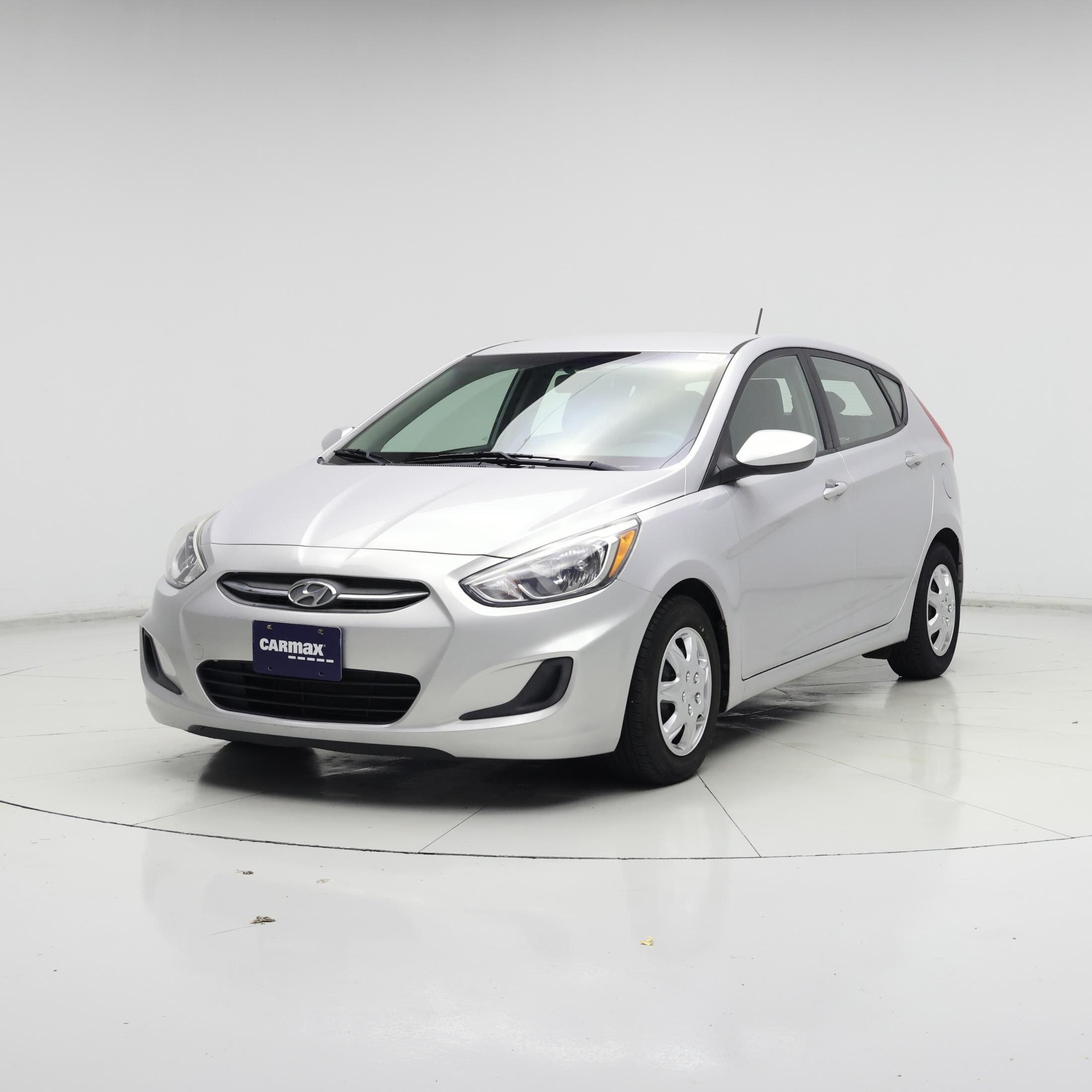 Thumbnail: 2017 Hyundai Accent - 4