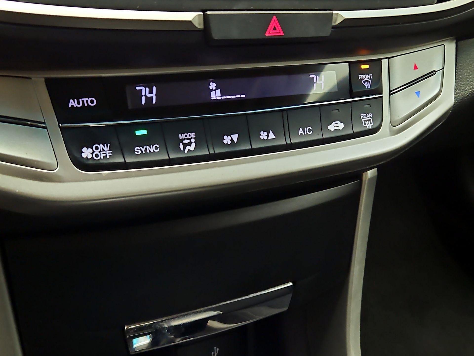 Thumbnail: 2015 Honda Accord - 16