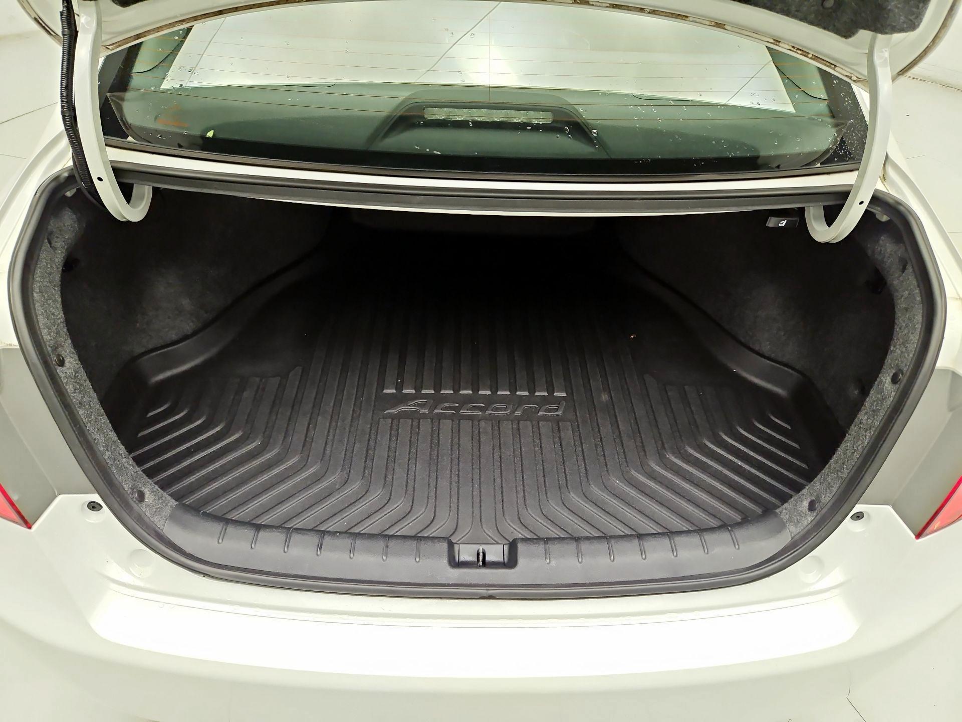 Thumbnail: 2015 Honda Accord - 20