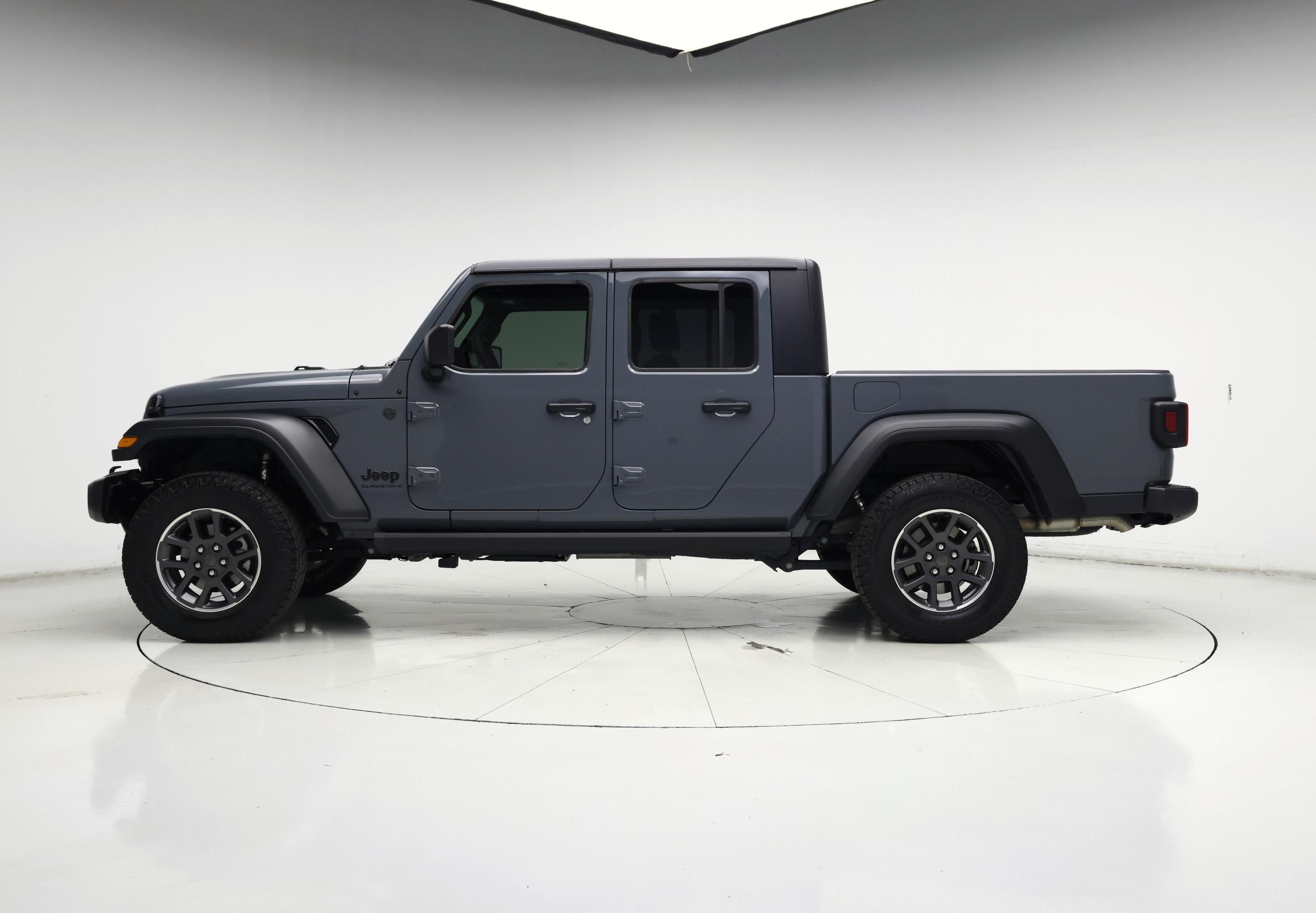 Thumbnail: 2025 Jeep Gladiator - 3