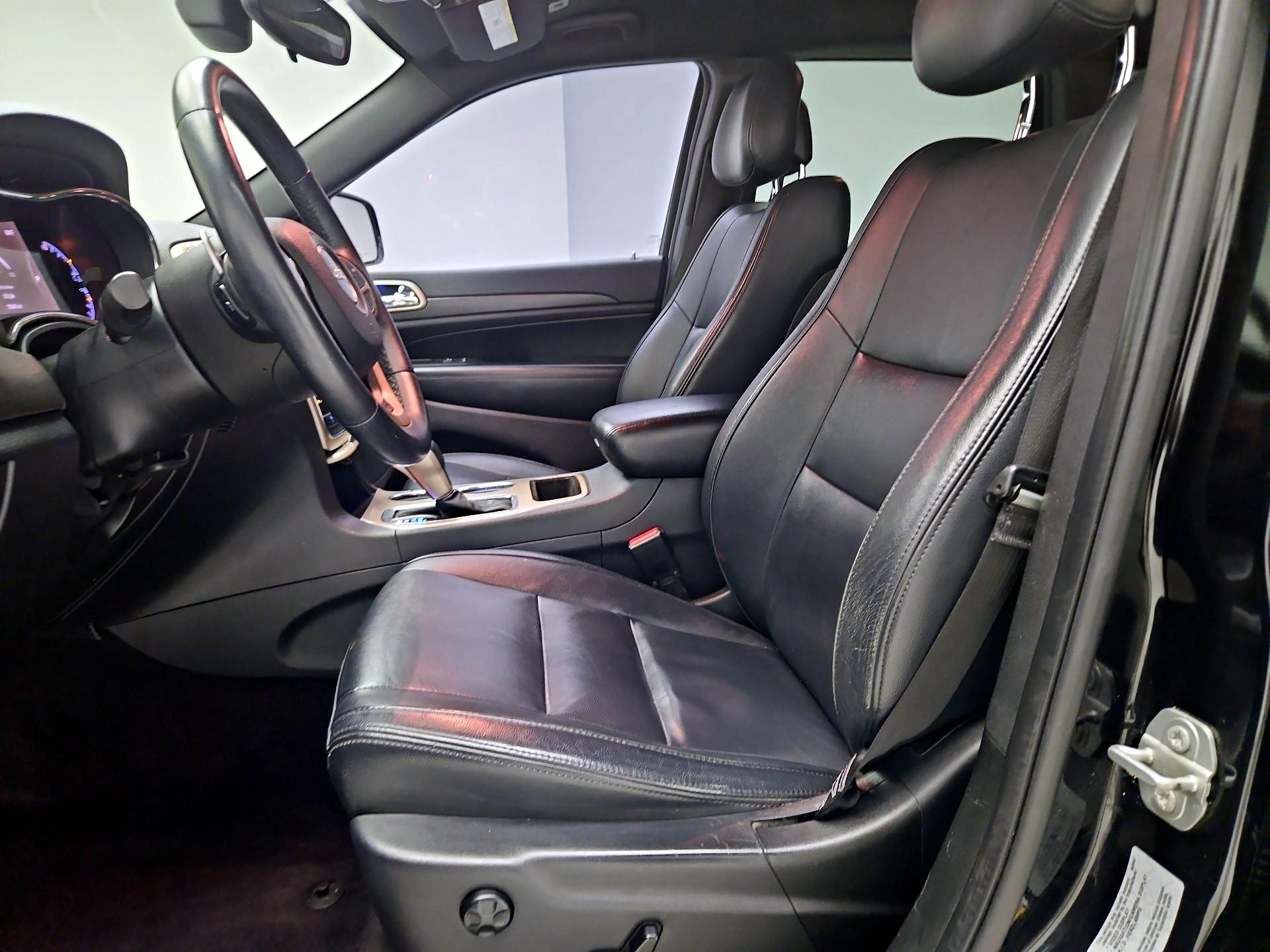 Thumbnail: 2017 Jeep Grand Cherokee - 11