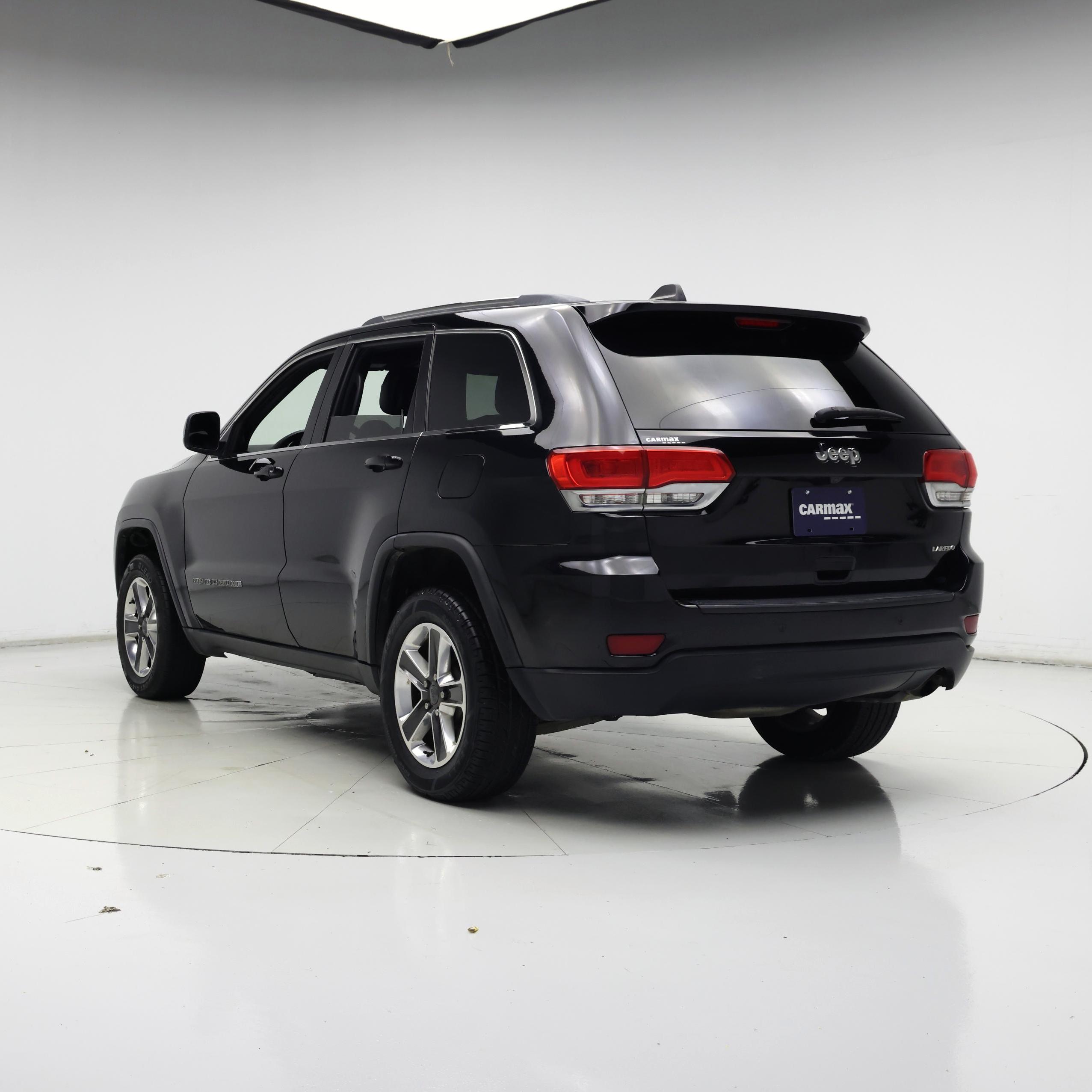 Thumbnail: 2017 Jeep Grand Cherokee - 2