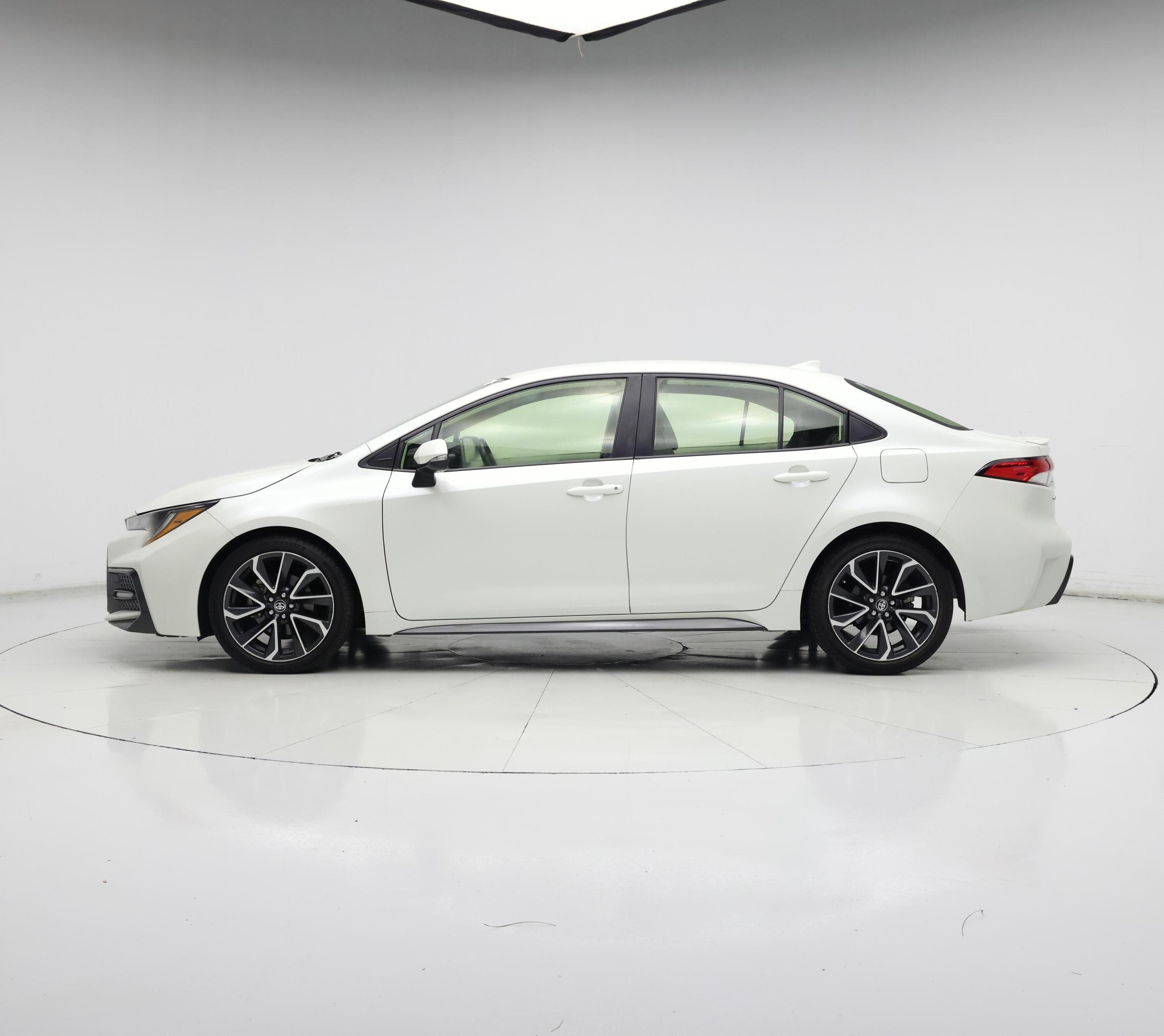 Thumbnail: 2021 Toyota Corolla - 3