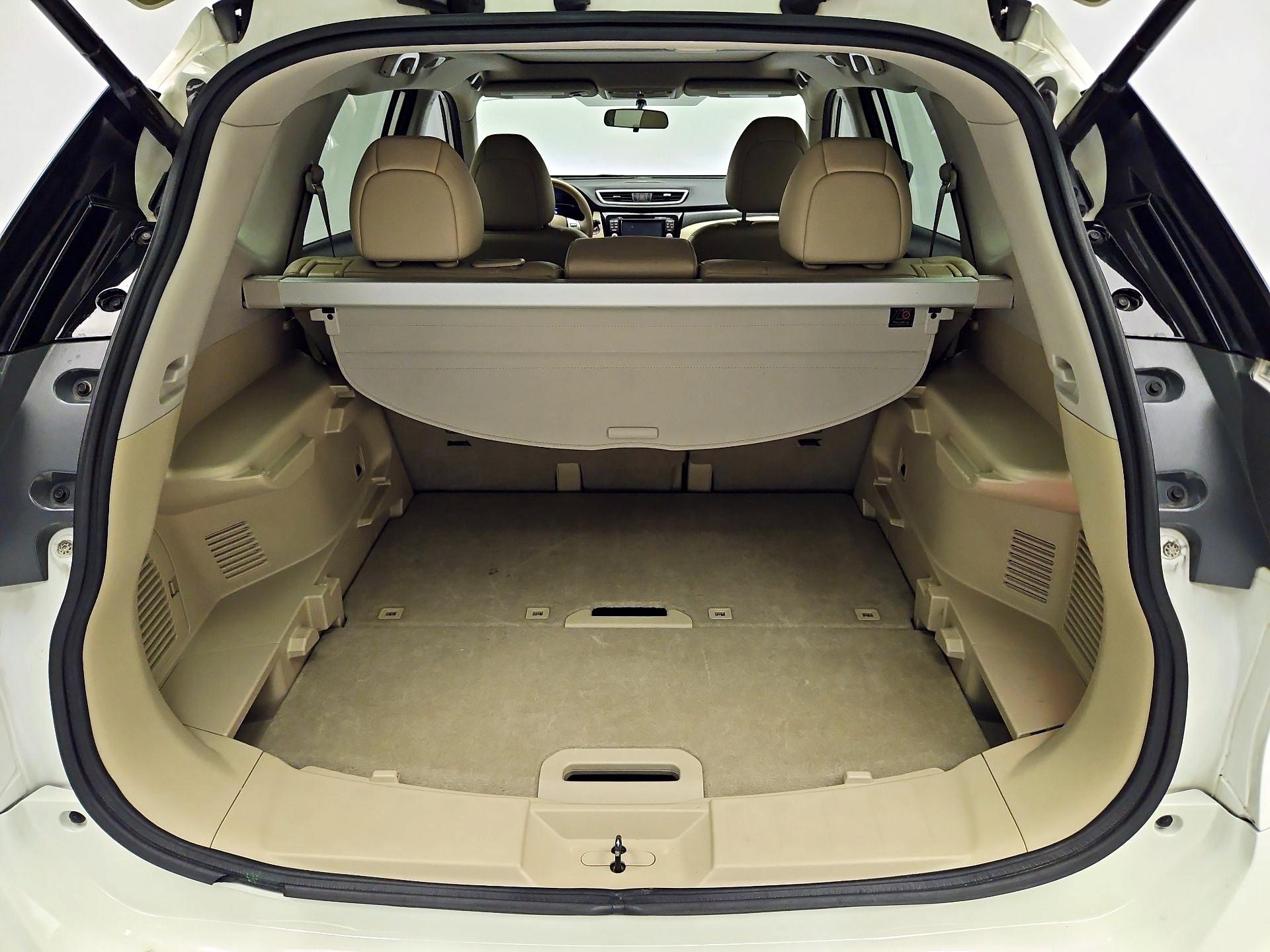 Thumbnail: 2014 Nissan Rogue - 18