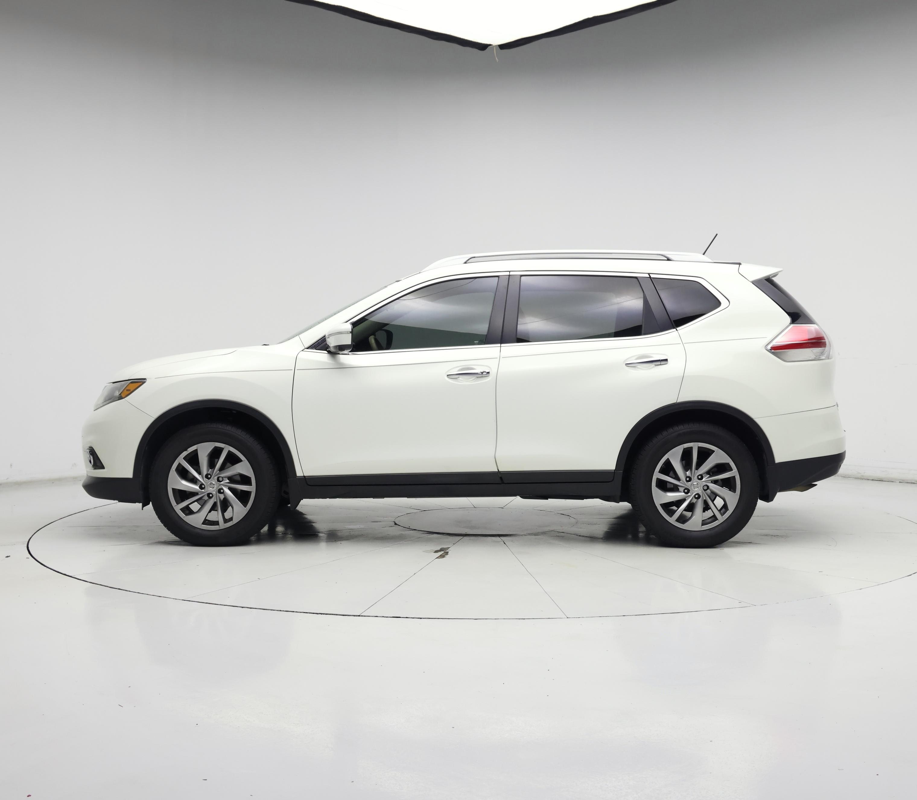 Thumbnail: 2014 Nissan Rogue - 3