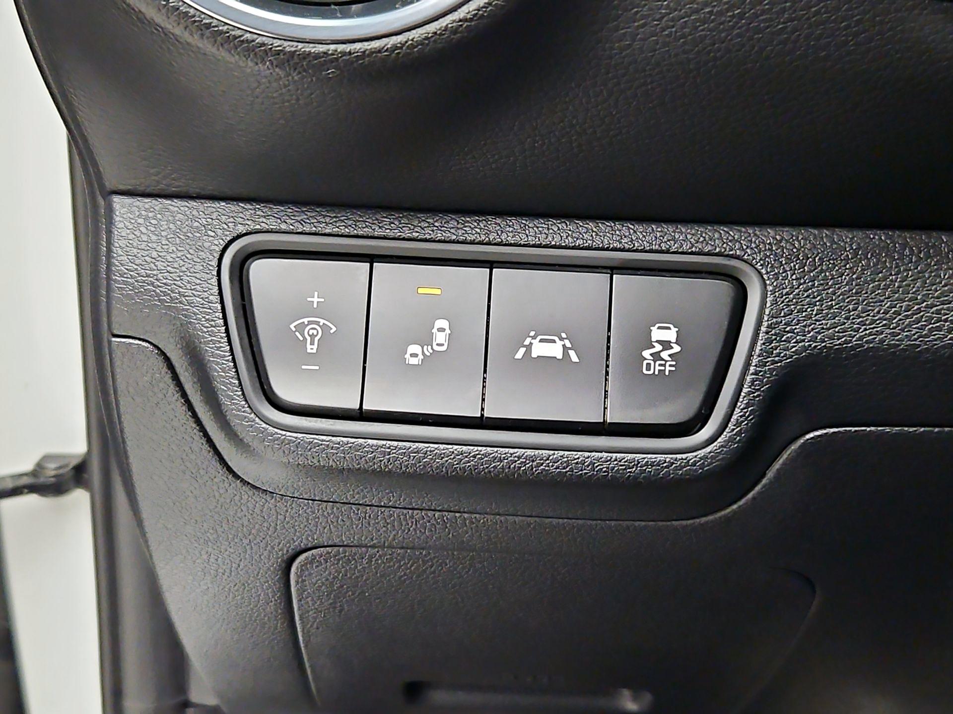 Thumbnail: 2021 Kia Forte - 13