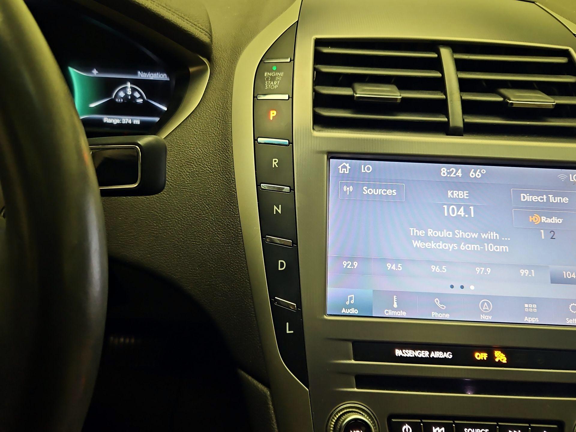 Thumbnail: 2019 Lincoln MKZ - 18