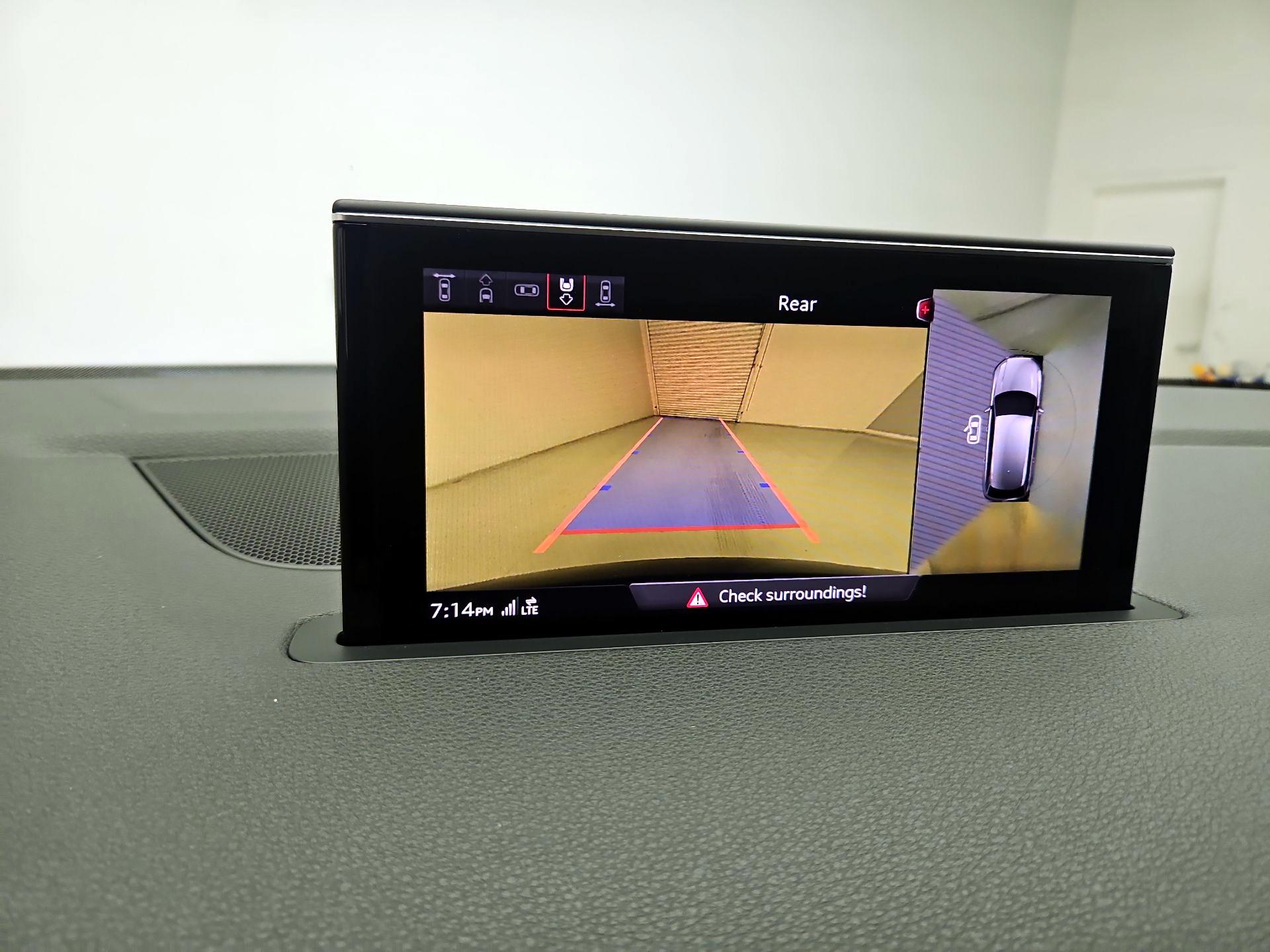 Thumbnail: 2019 Audi Q7 - 15