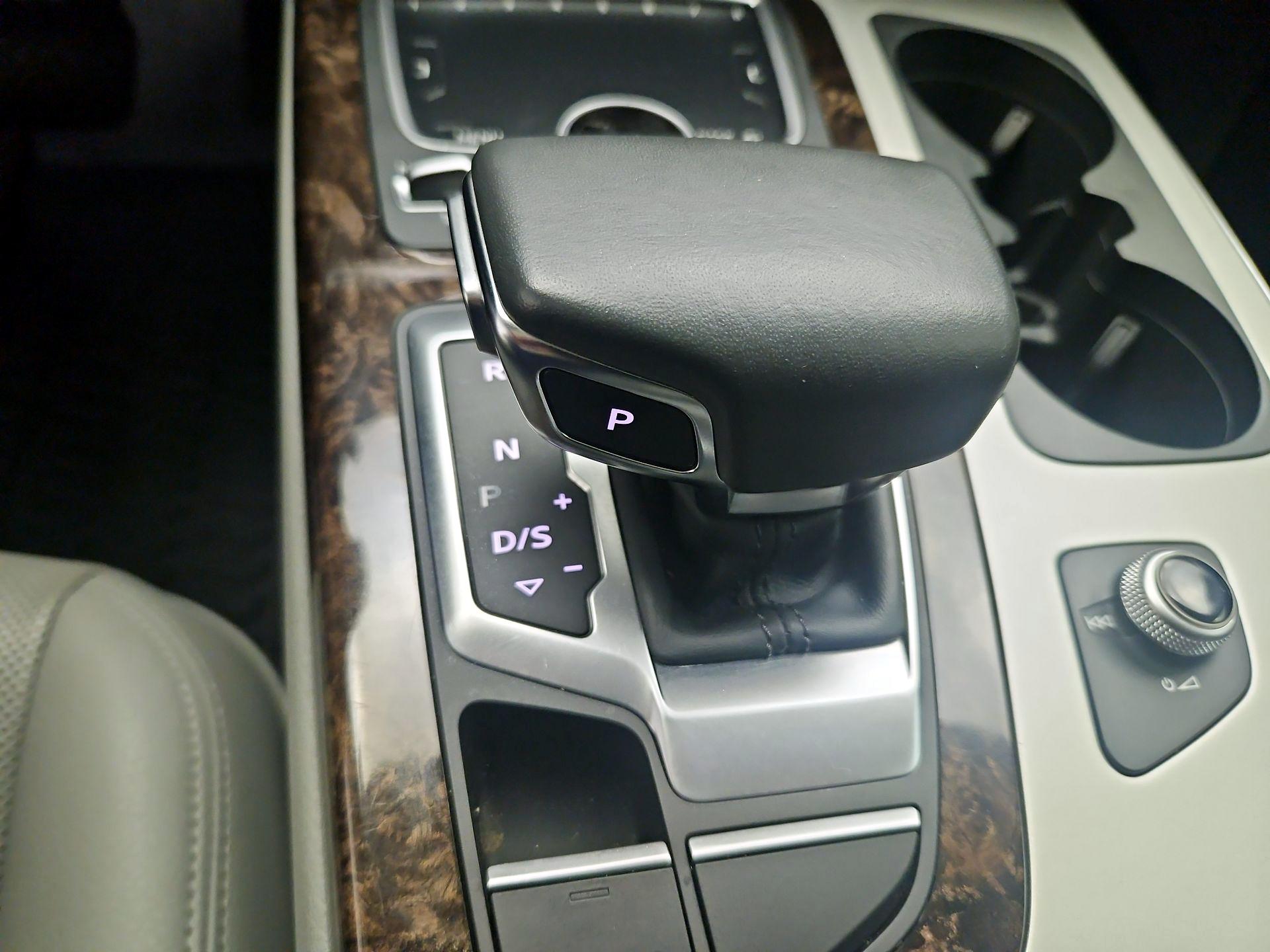 Thumbnail: 2019 Audi Q7 - 18