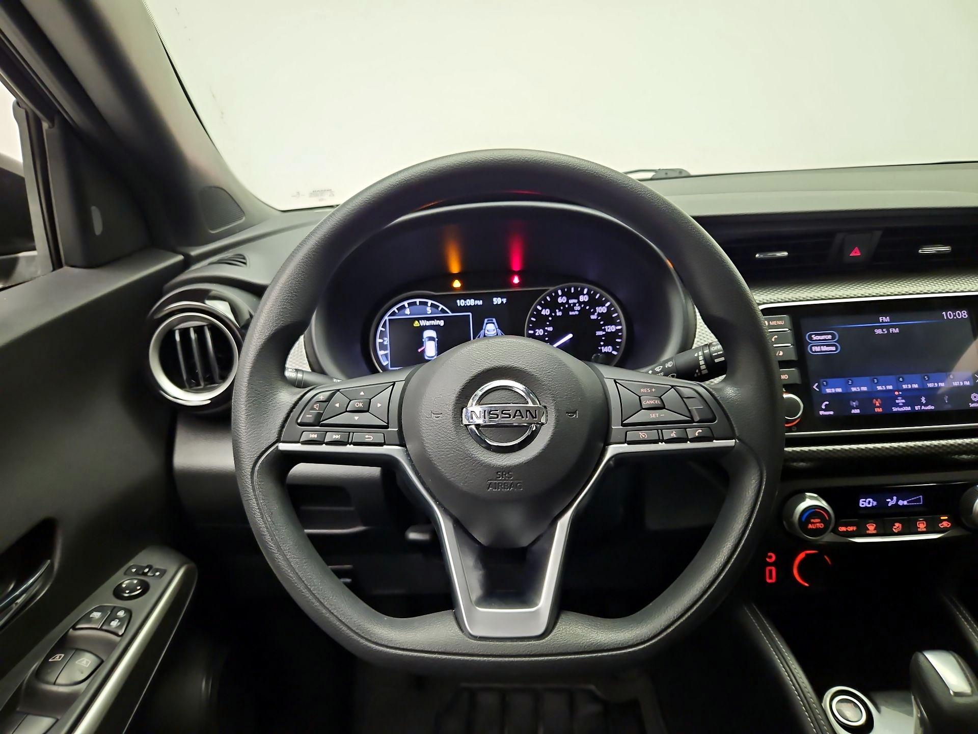 Thumbnail: 2020 Nissan Kicks - 10