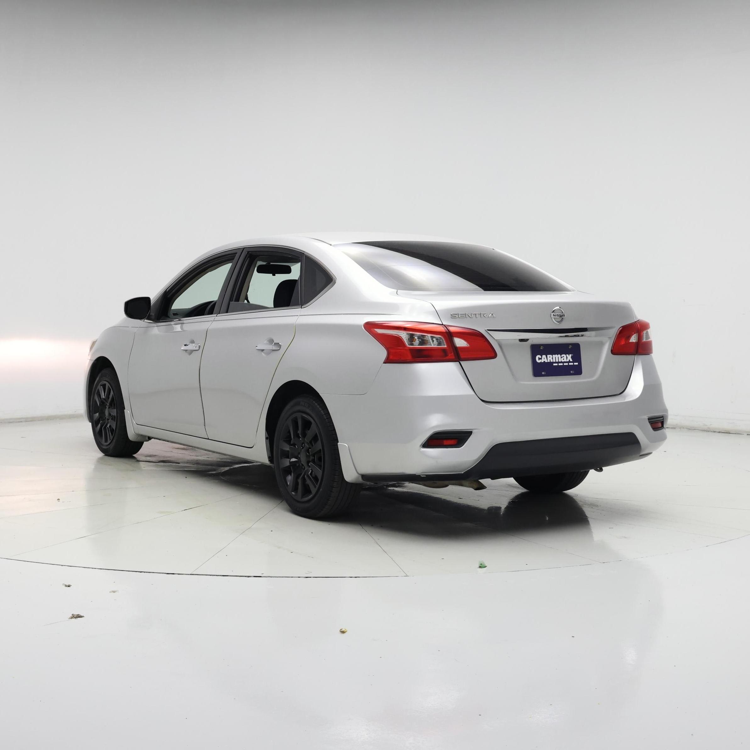 Thumbnail: 2018 Nissan Sentra - 2