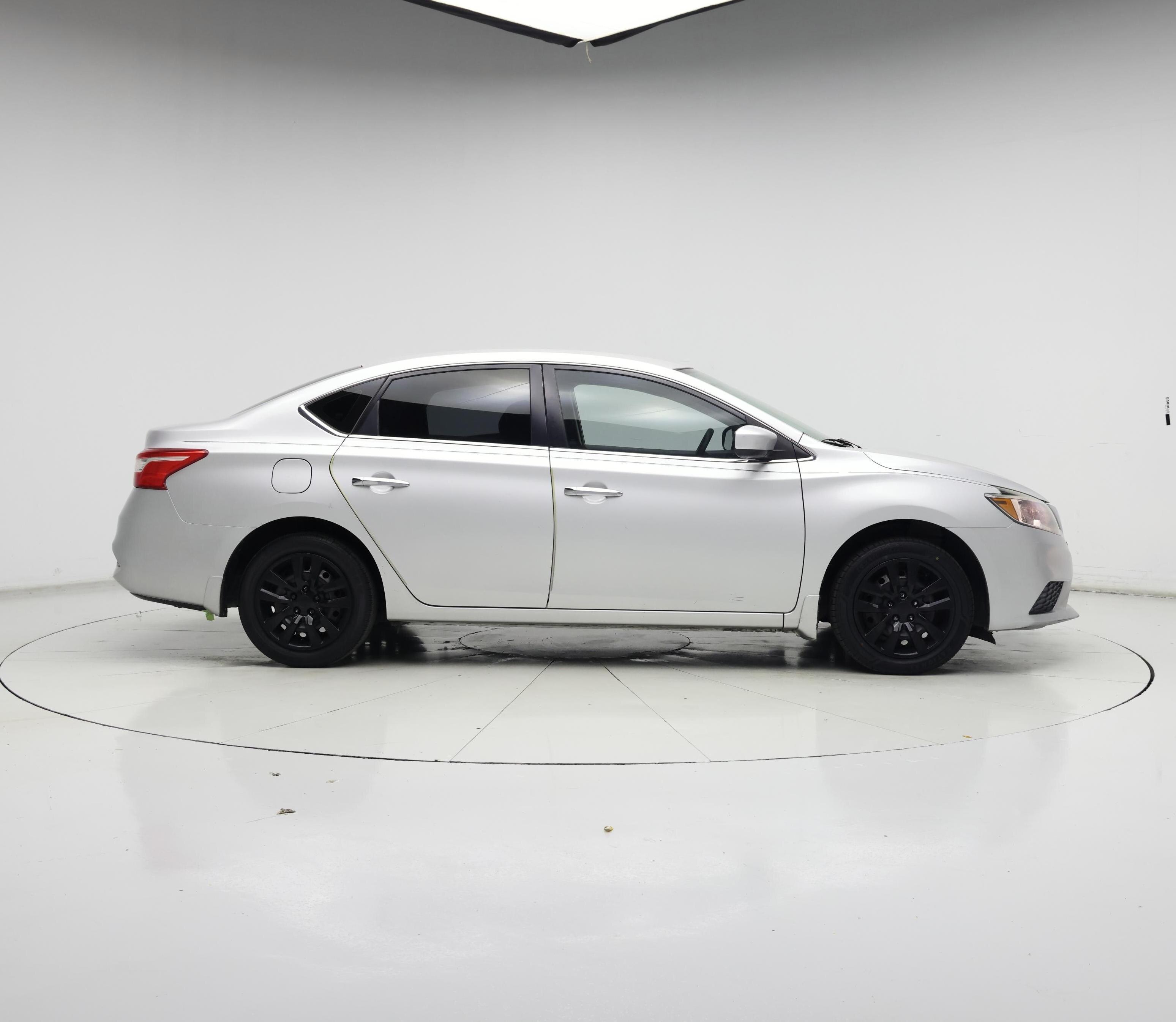 Thumbnail: 2018 Nissan Sentra - 7