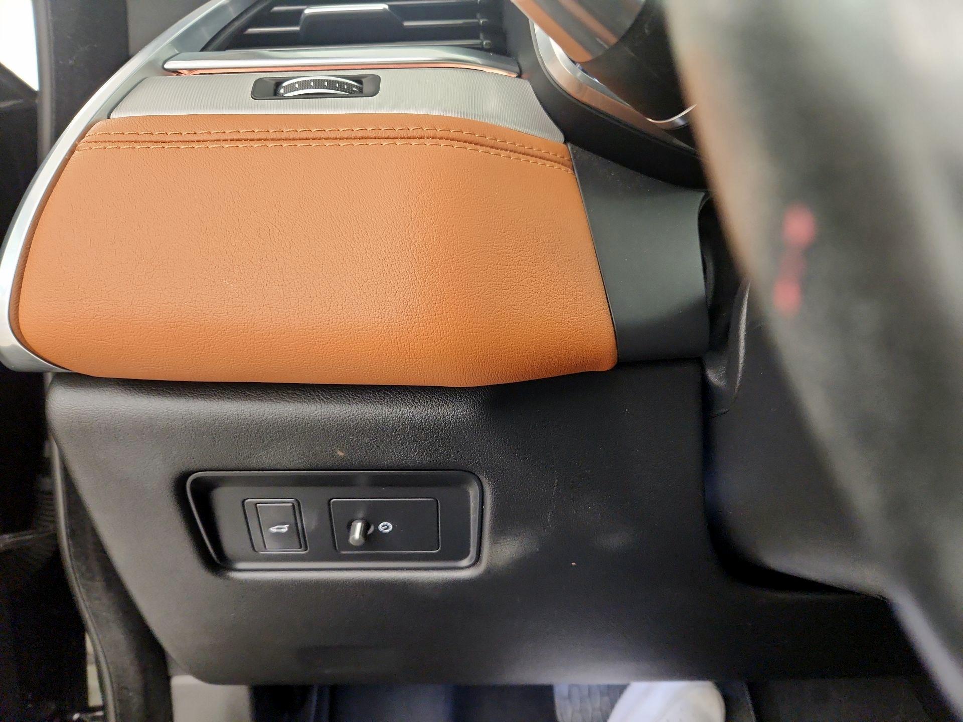 Thumbnail: 2021 Jaguar F-Pace - 13