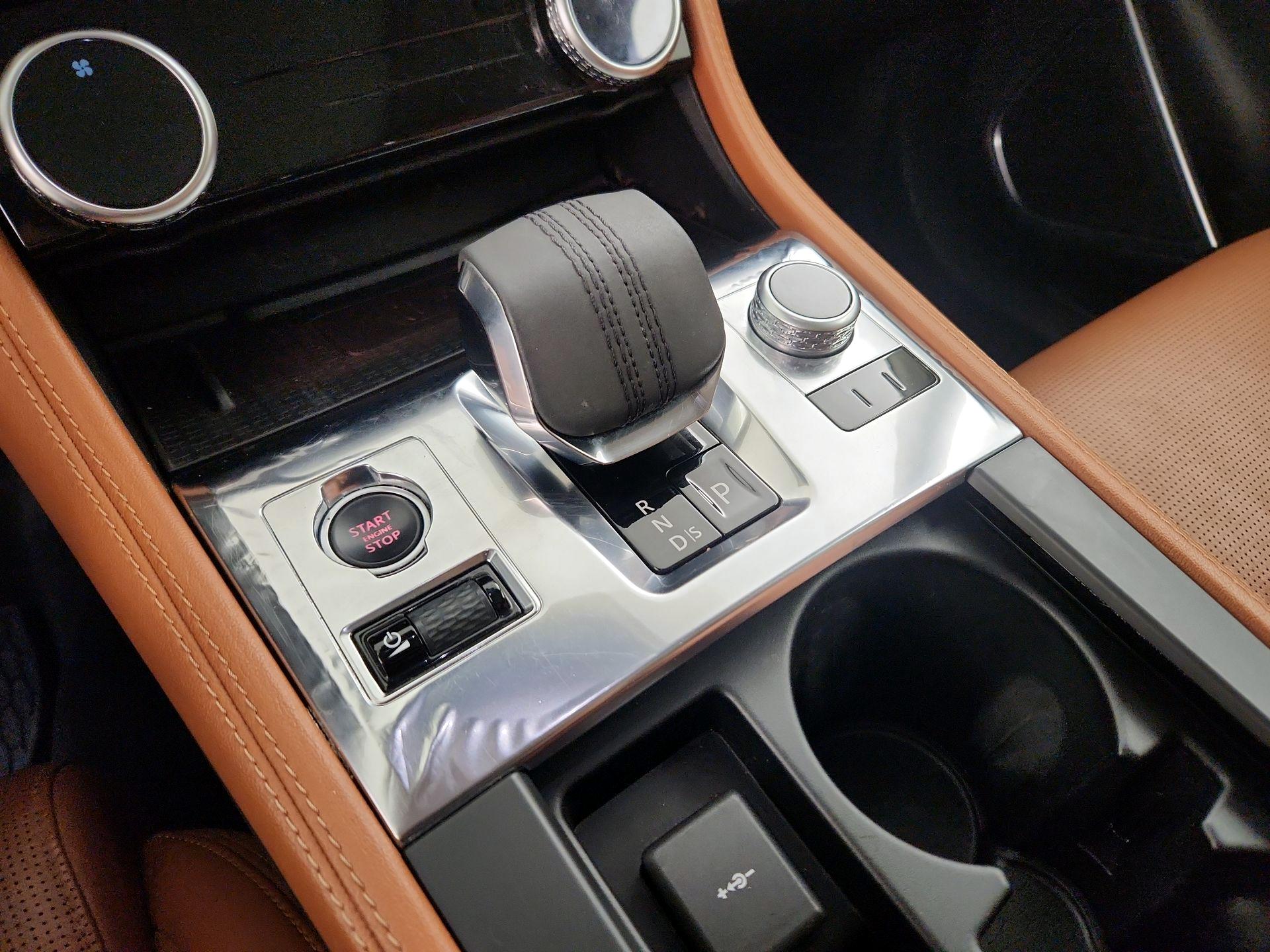 Thumbnail: 2021 Jaguar F-Pace - 18