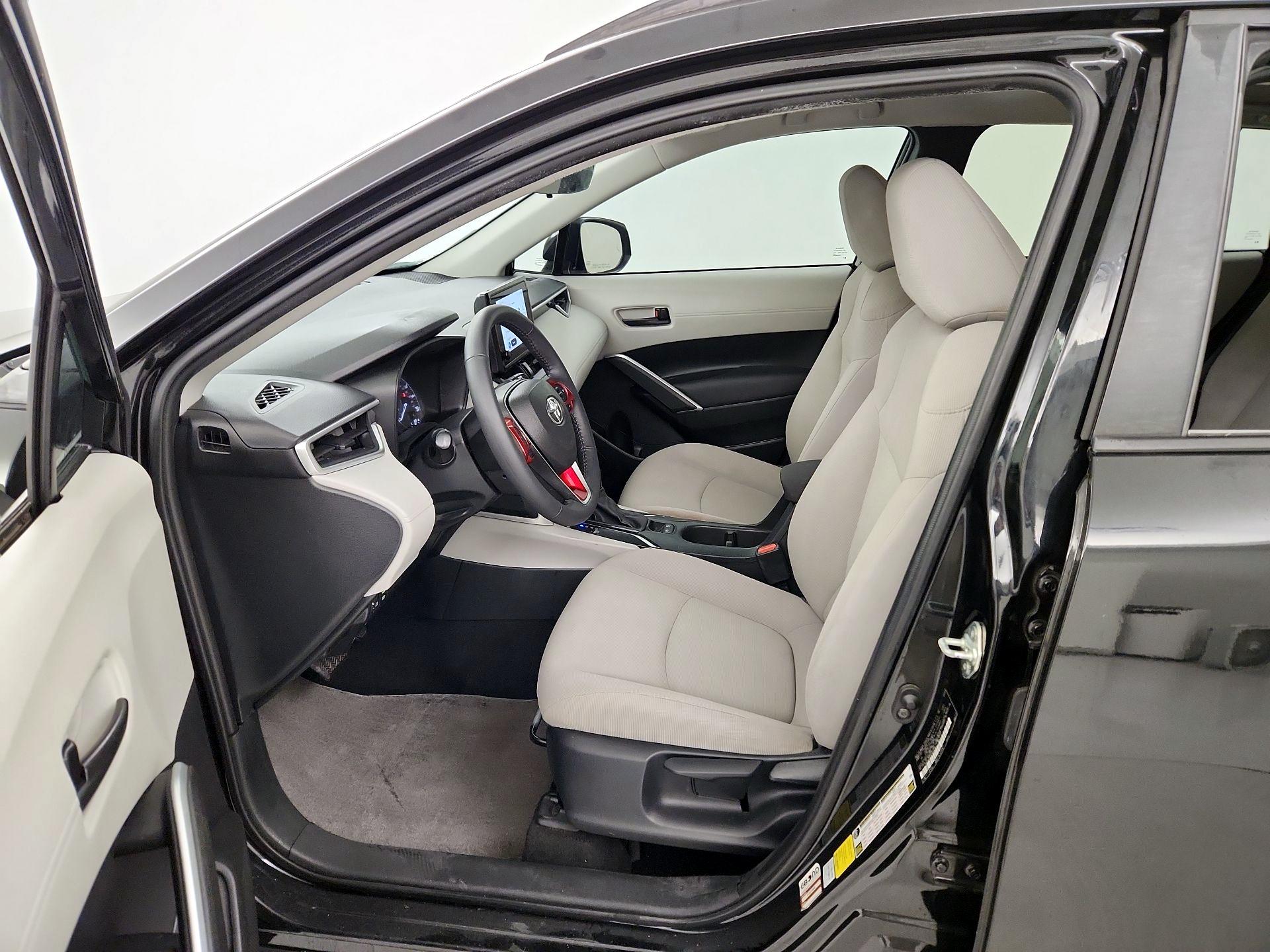 Thumbnail: 2023 Toyota Corolla Cross - 11