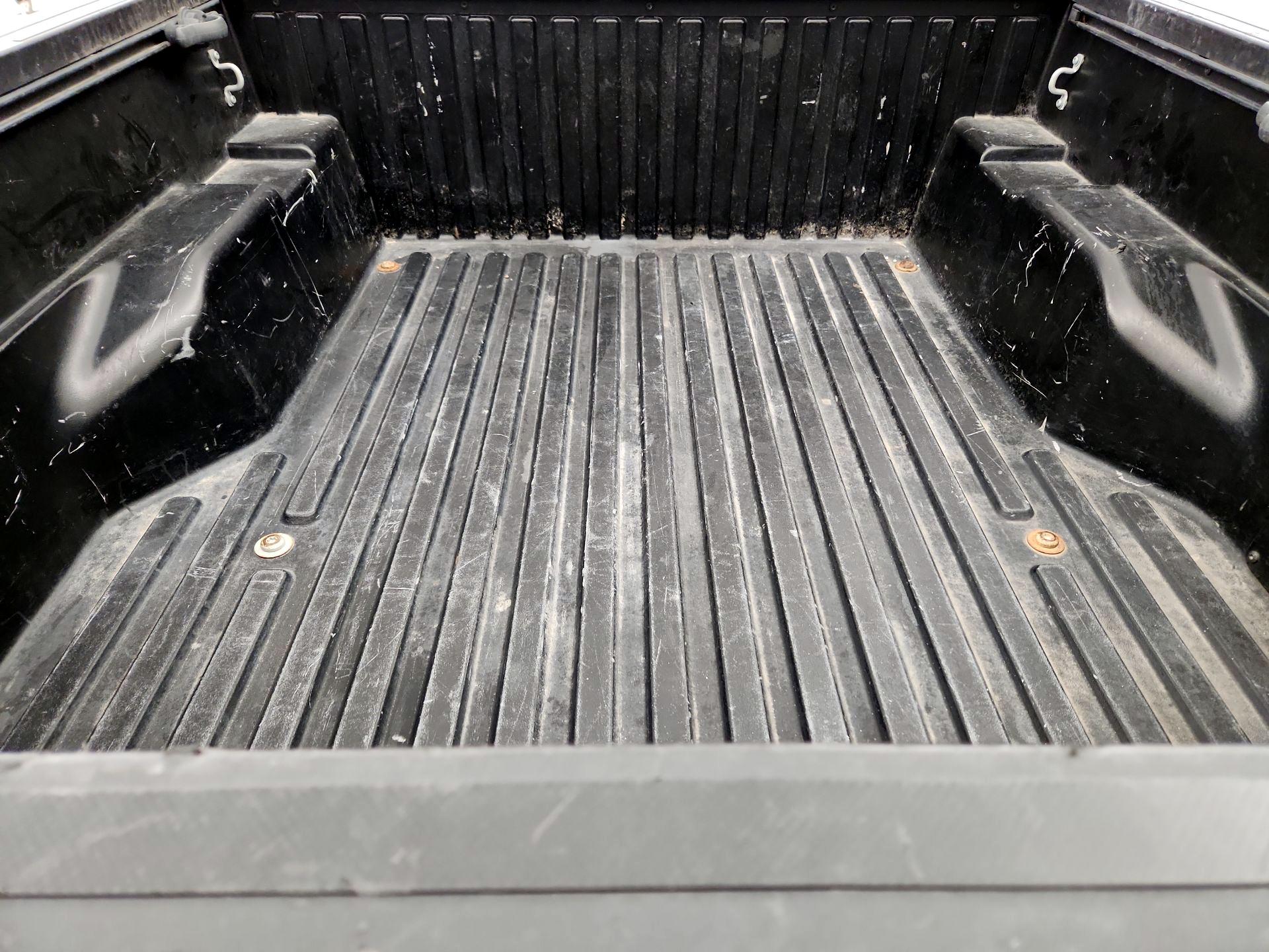 Thumbnail: 2023 Toyota Tacoma - 20