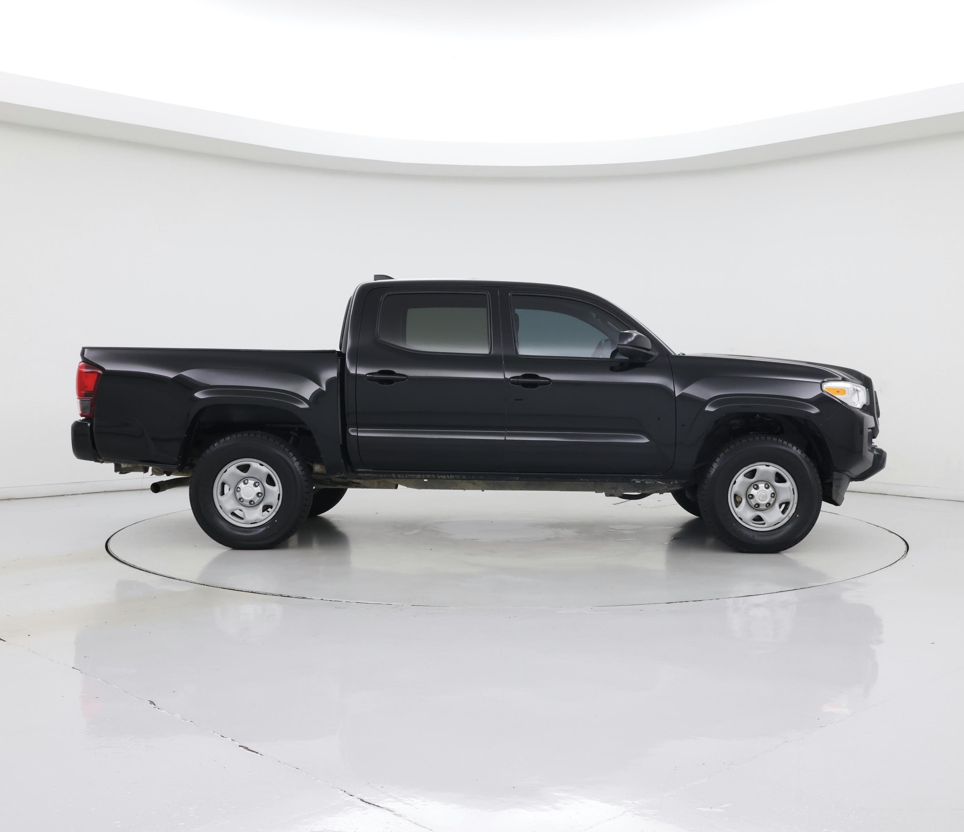 Thumbnail: 2023 Toyota Tacoma - 7