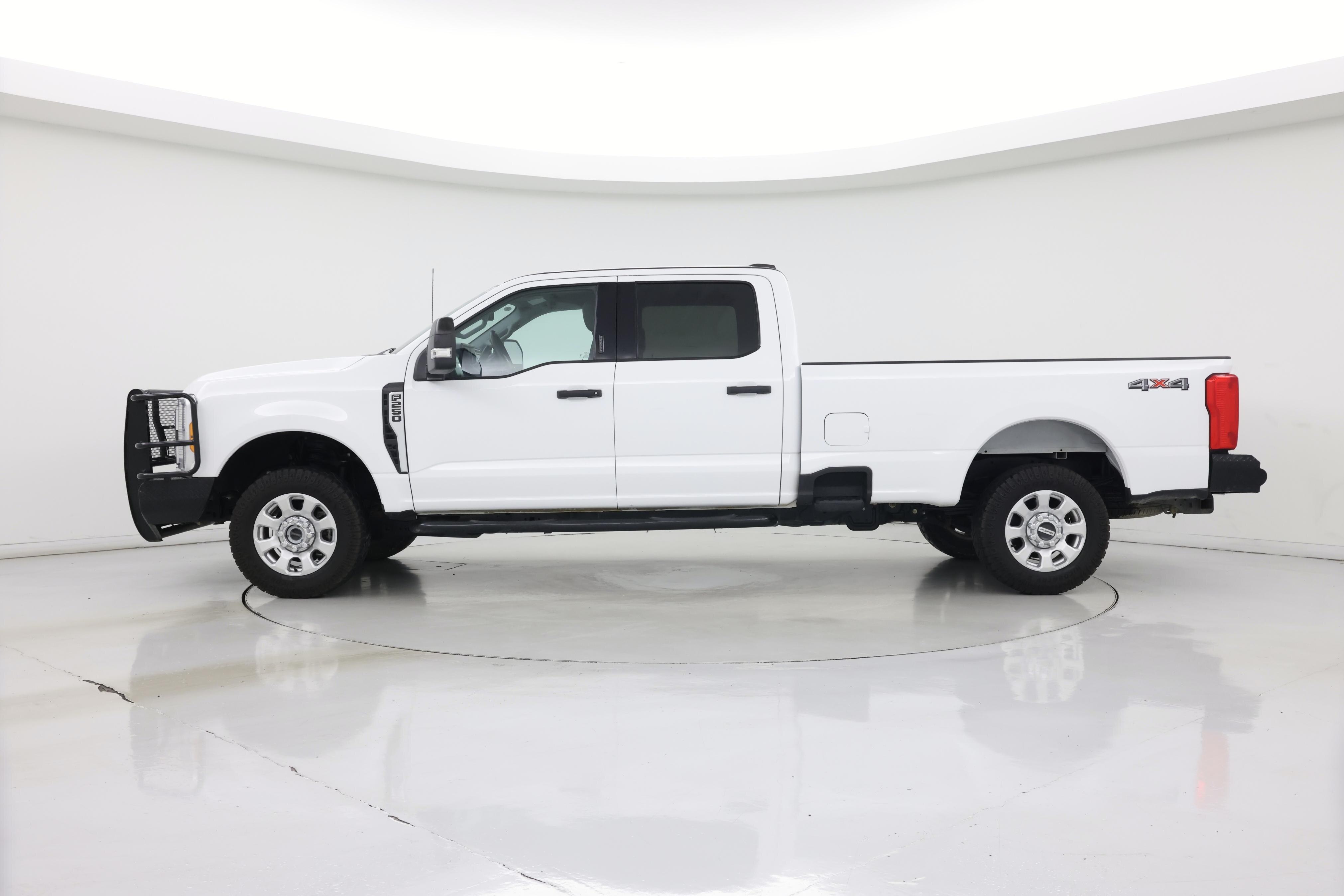 Thumbnail: 2023 Ford F-250 - 3