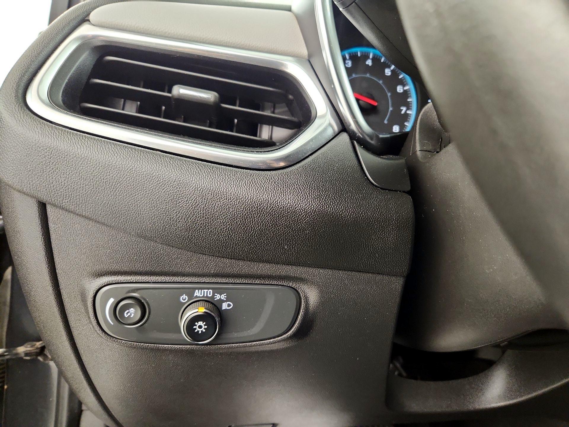 Thumbnail: 2022 Chevrolet Equinox - 13