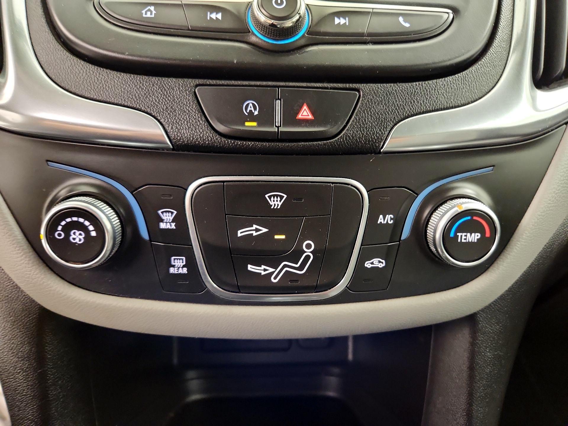 Thumbnail: 2022 Chevrolet Equinox - 16