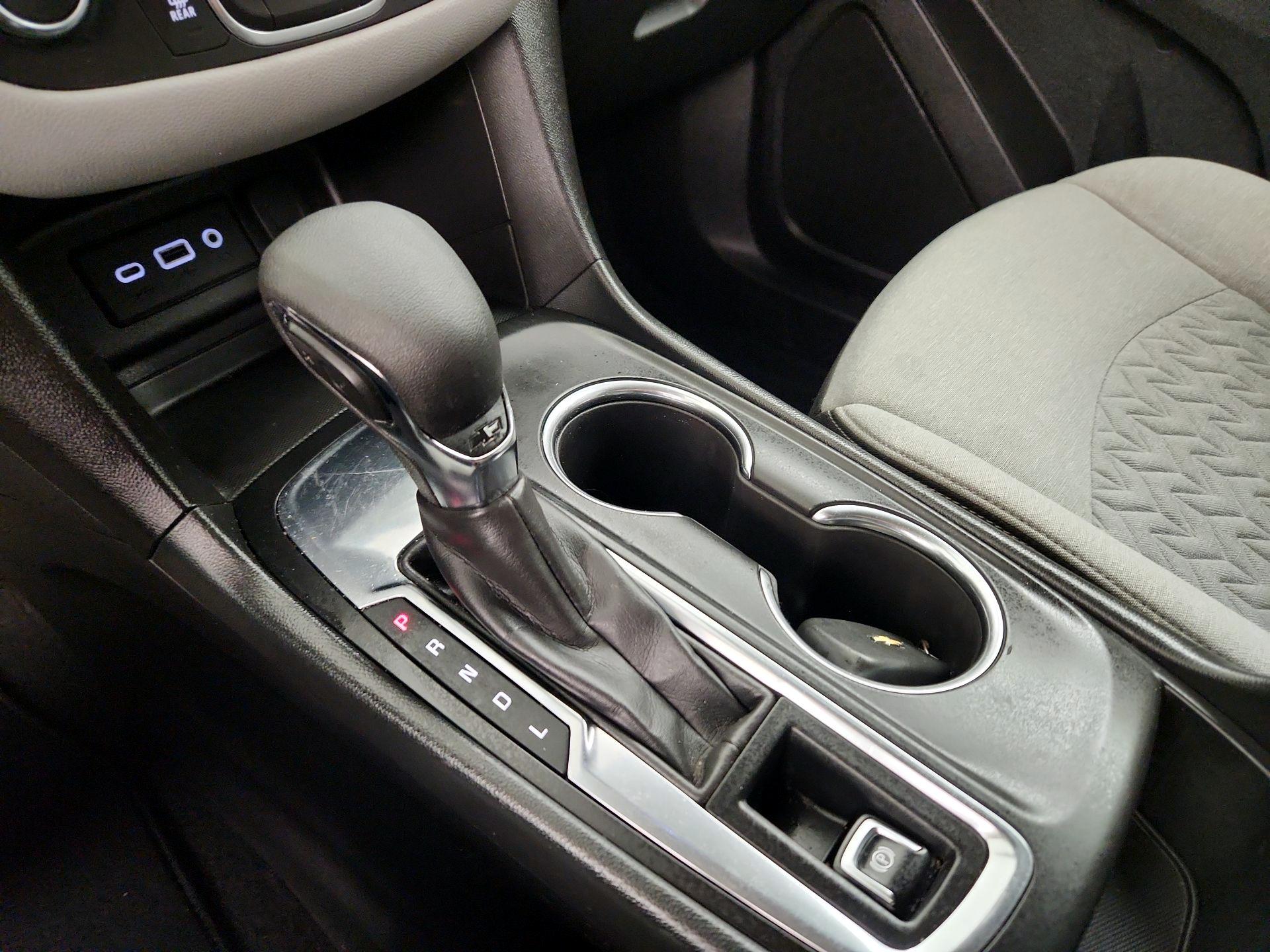 Thumbnail: 2022 Chevrolet Equinox - 17