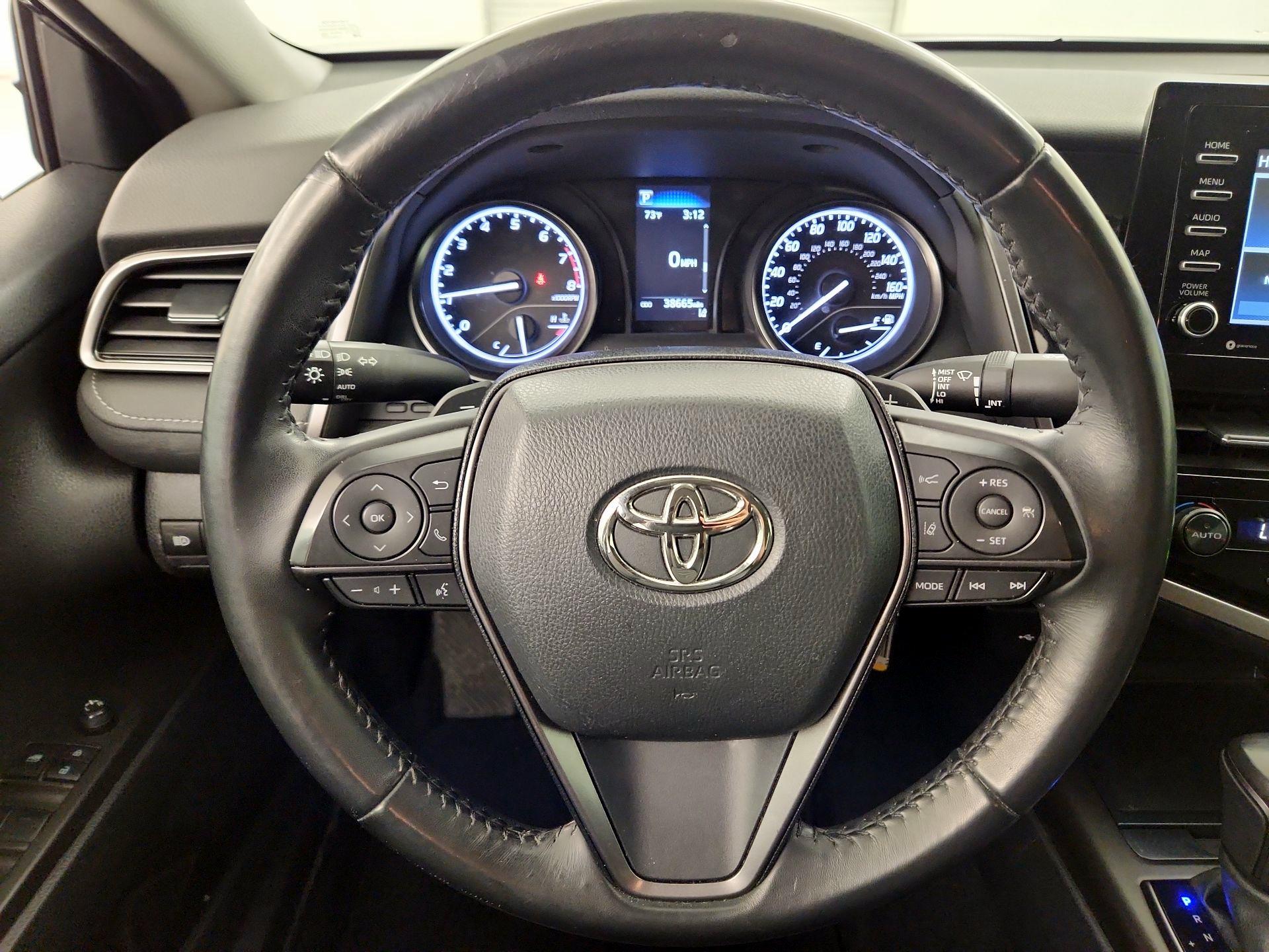 Thumbnail: 2022 Toyota Camry - 10