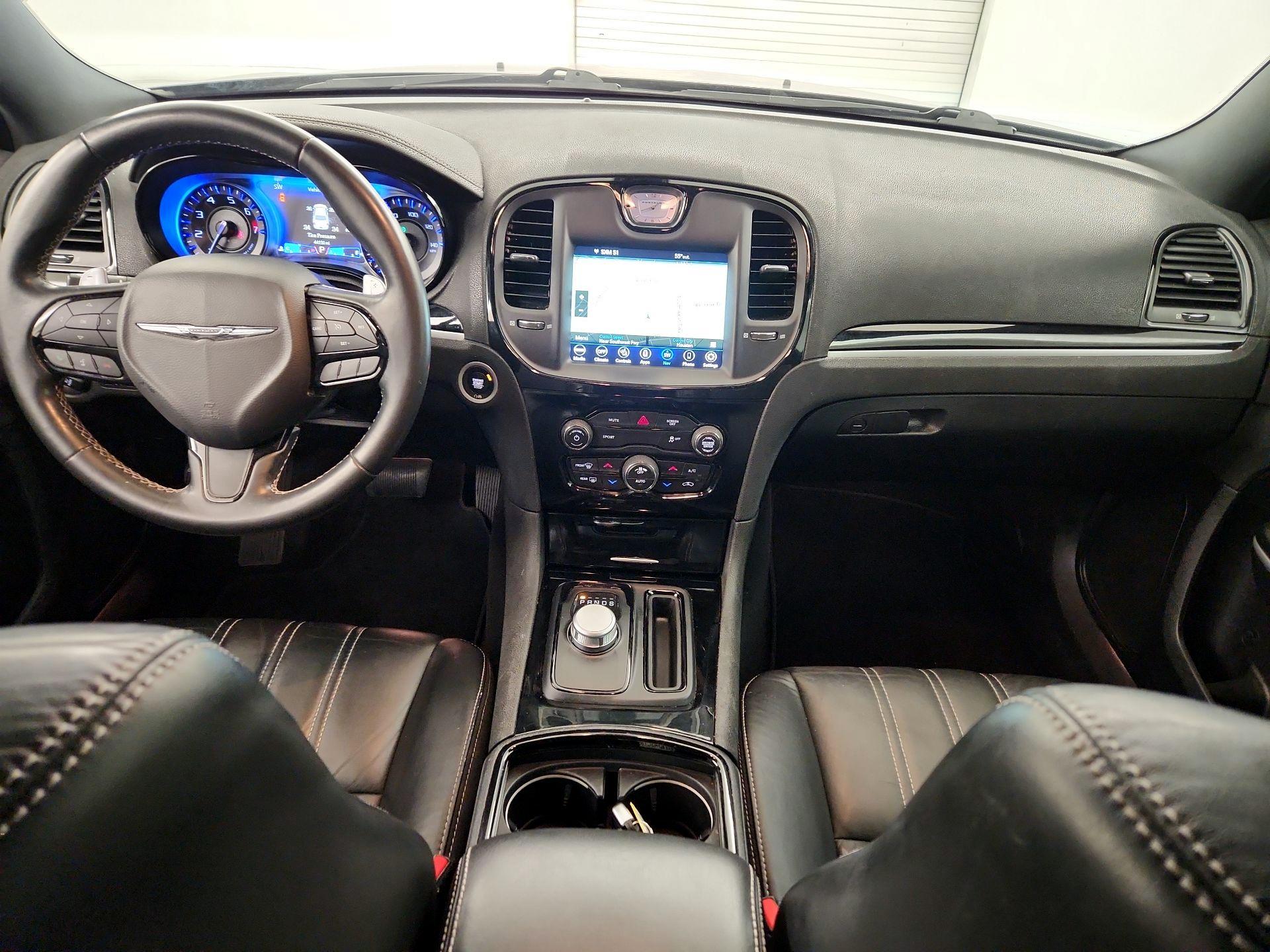 Thumbnail: 2020 Chrysler 300 - 9