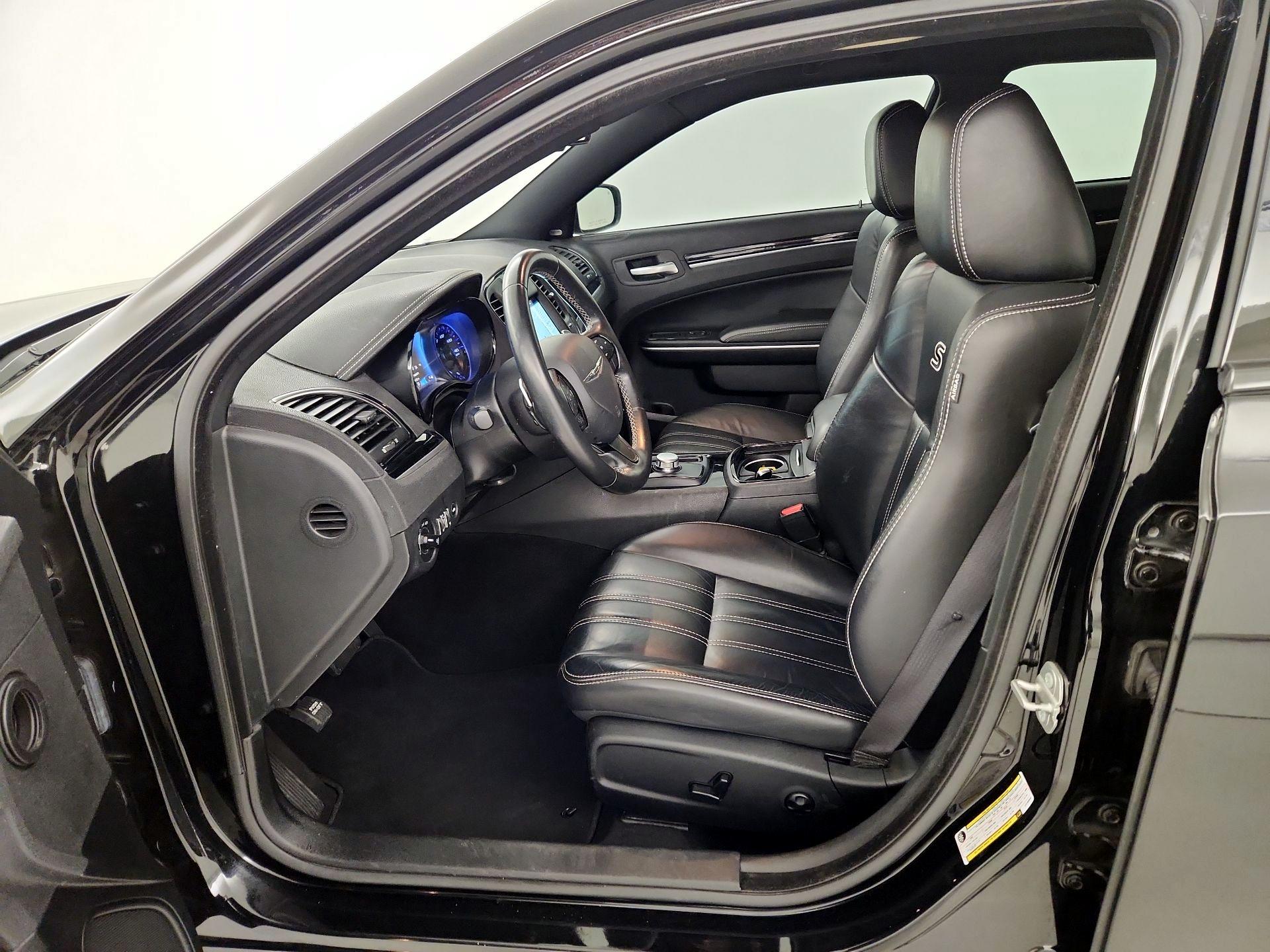 Thumbnail: 2020 Chrysler 300 - 11