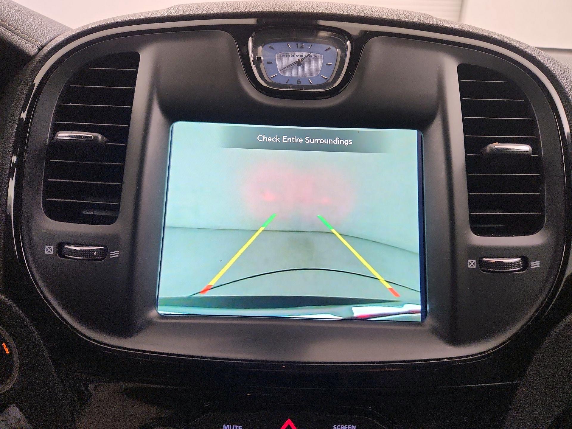 Thumbnail: 2020 Chrysler 300 - 15