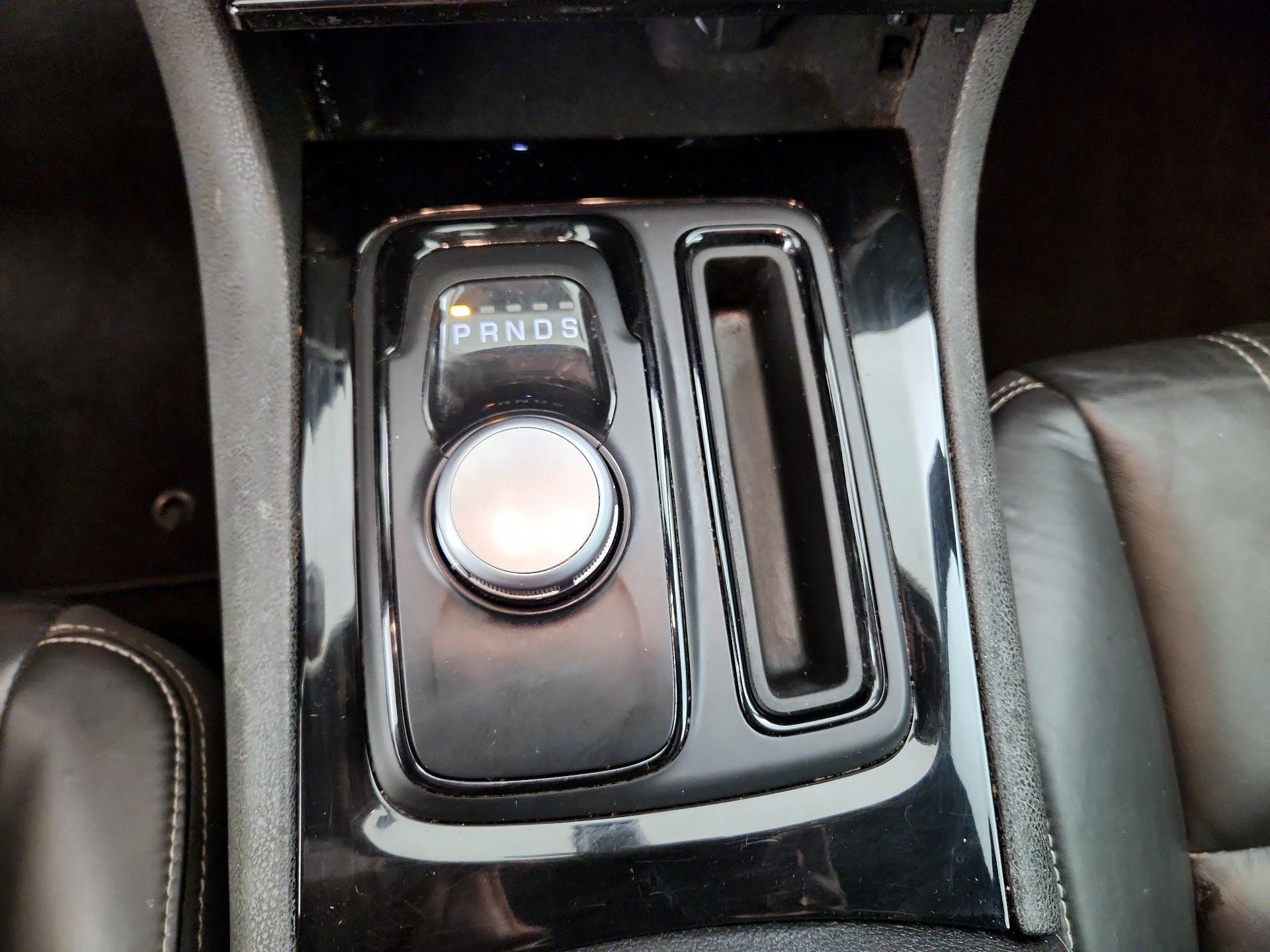 Thumbnail: 2020 Chrysler 300 - 18