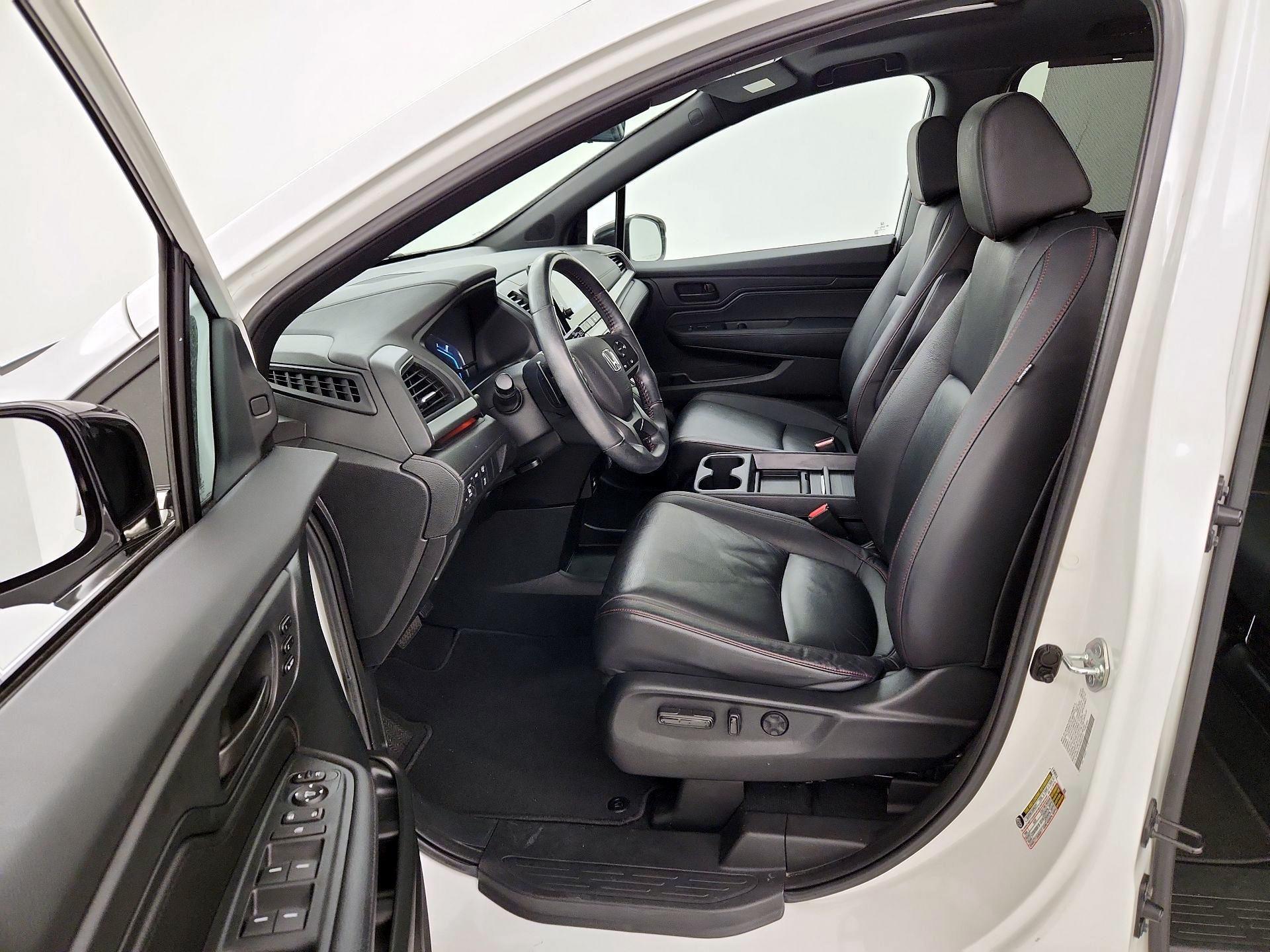 Thumbnail: 2023 Honda Odyssey - 11