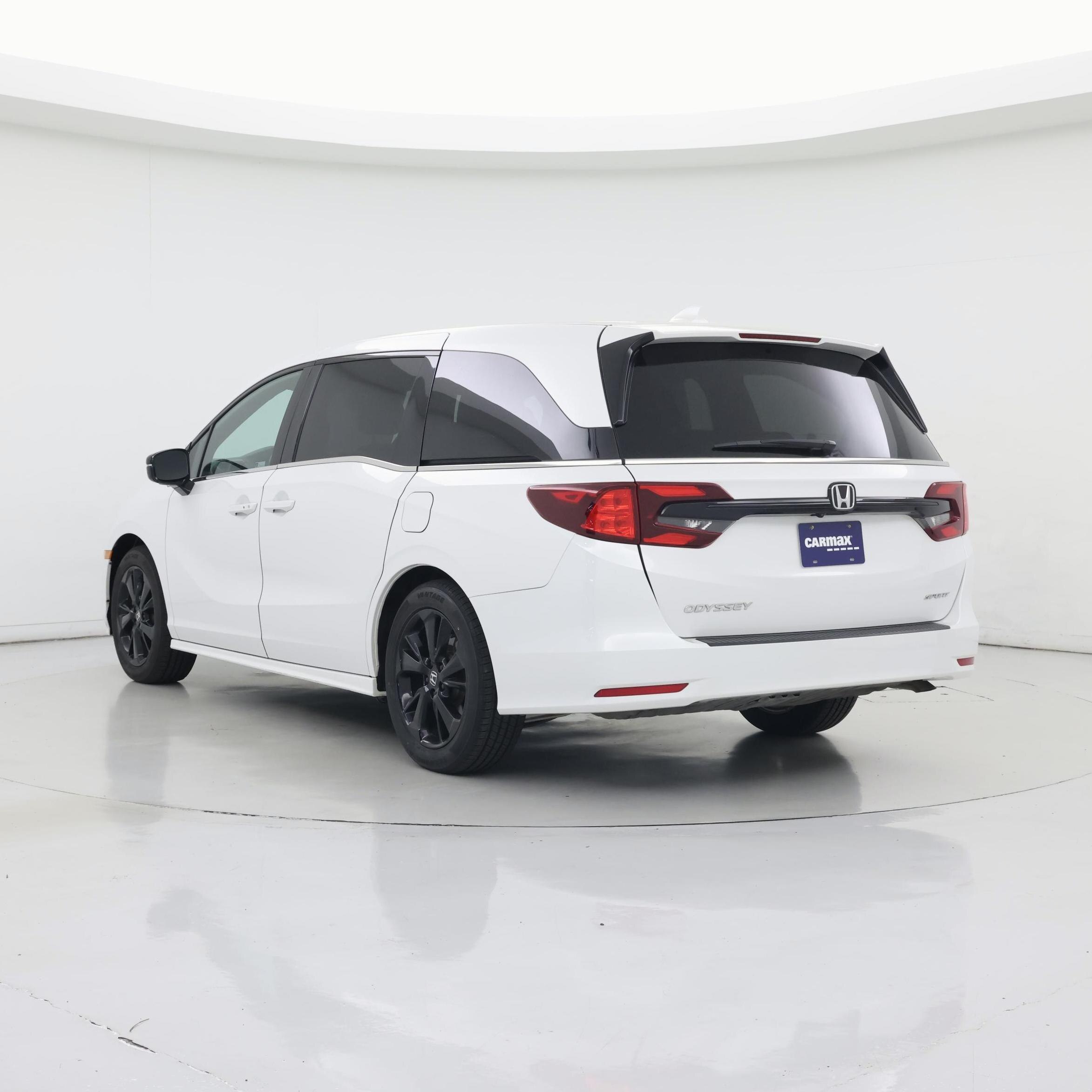 Thumbnail: 2023 Honda Odyssey - 2