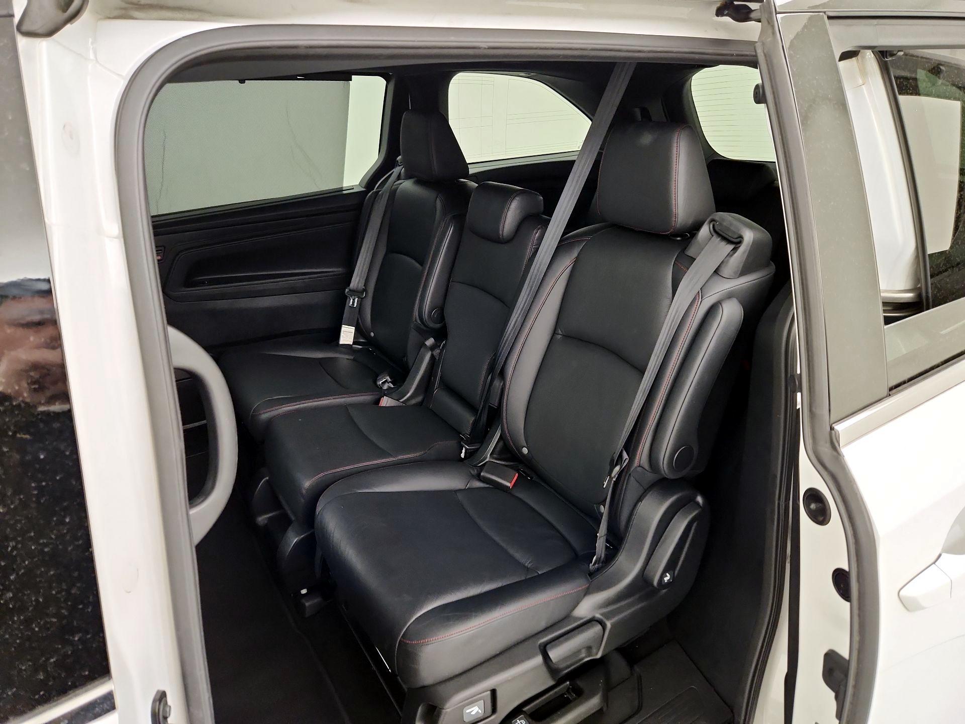 Thumbnail: 2023 Honda Odyssey - 20