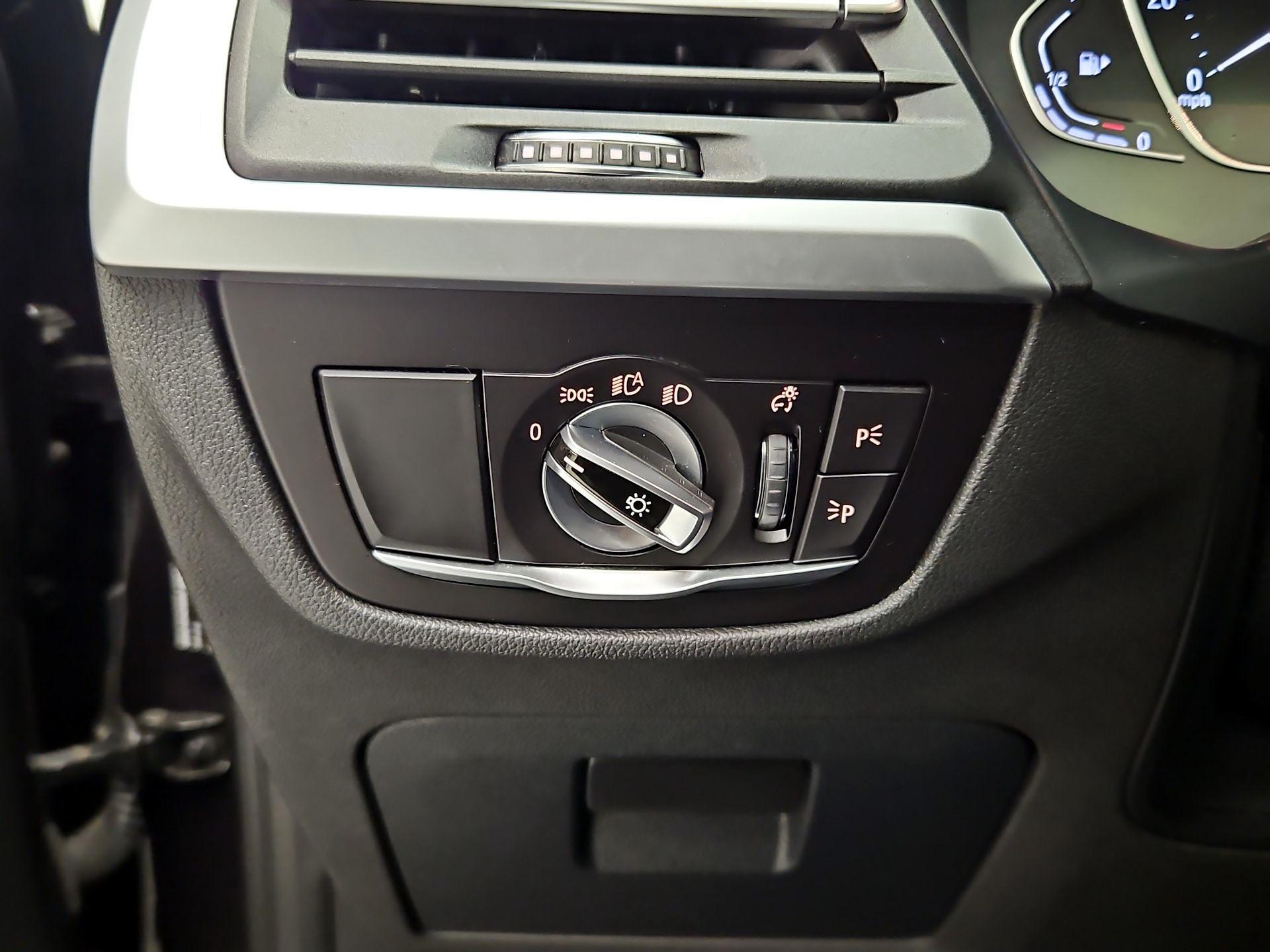 Thumbnail: 2022 BMW X3 - 13