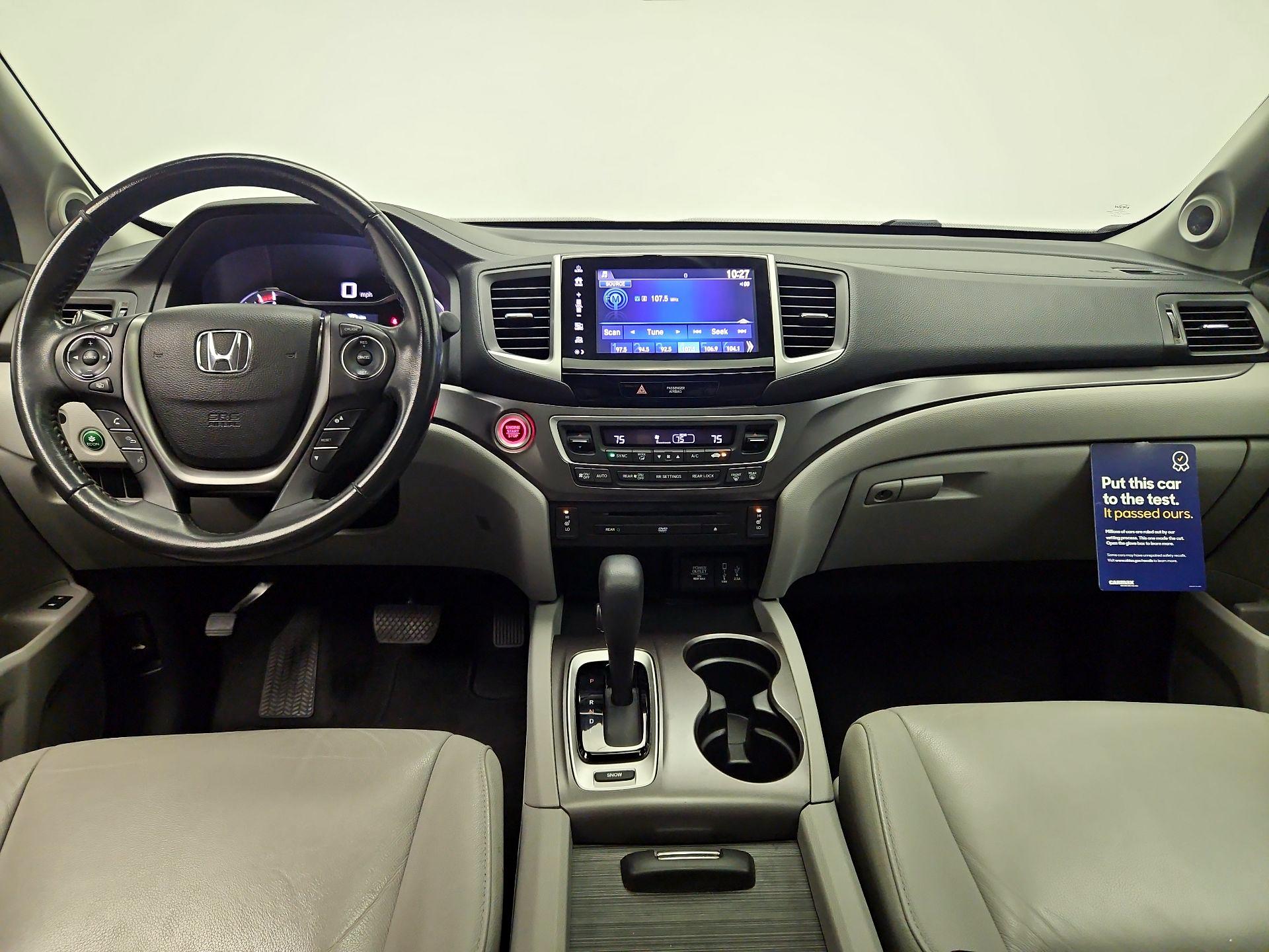 Thumbnail: 2017 Honda Pilot - 9