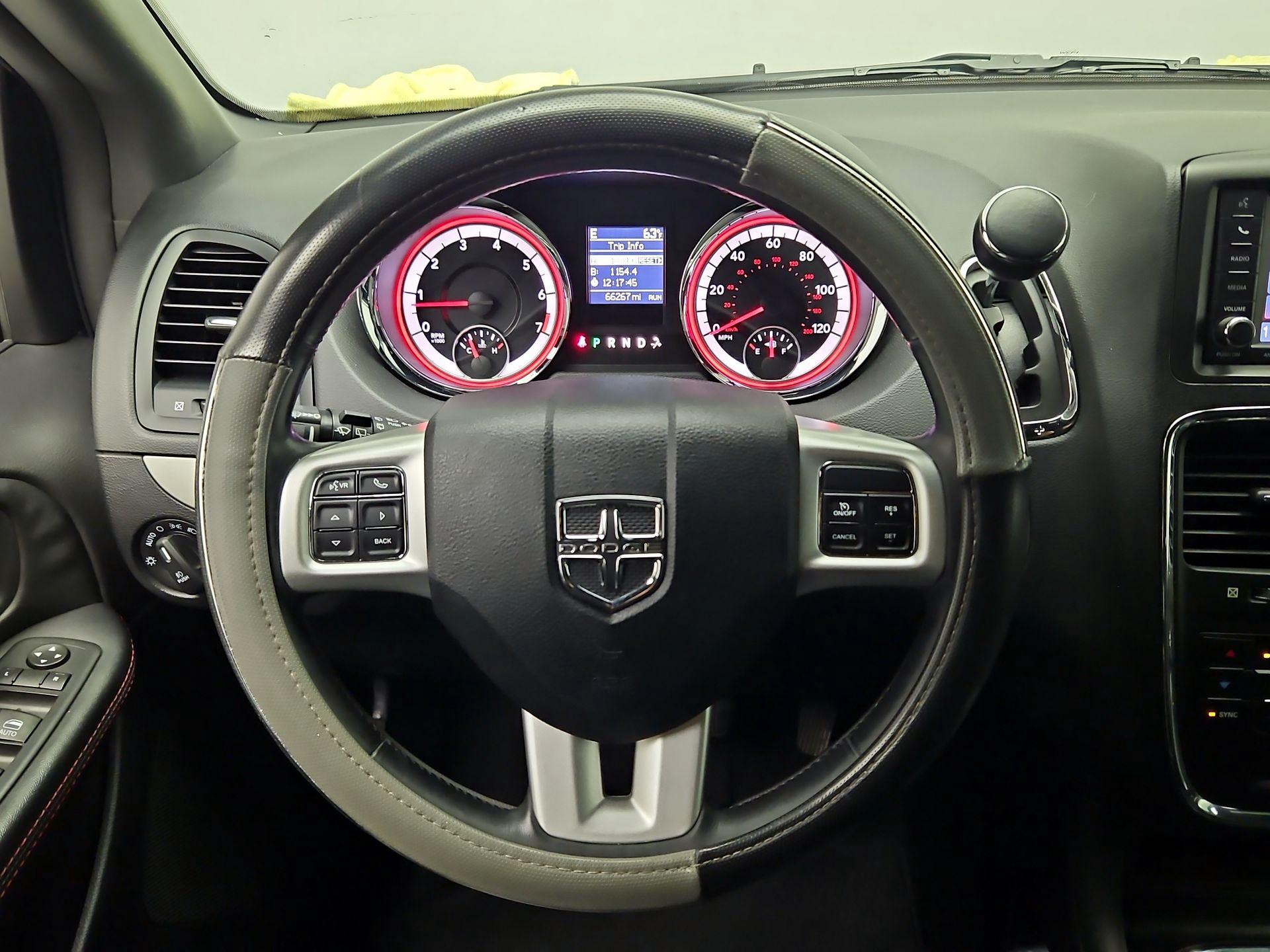 Thumbnail: 2019 Dodge Grand Caravan - 10