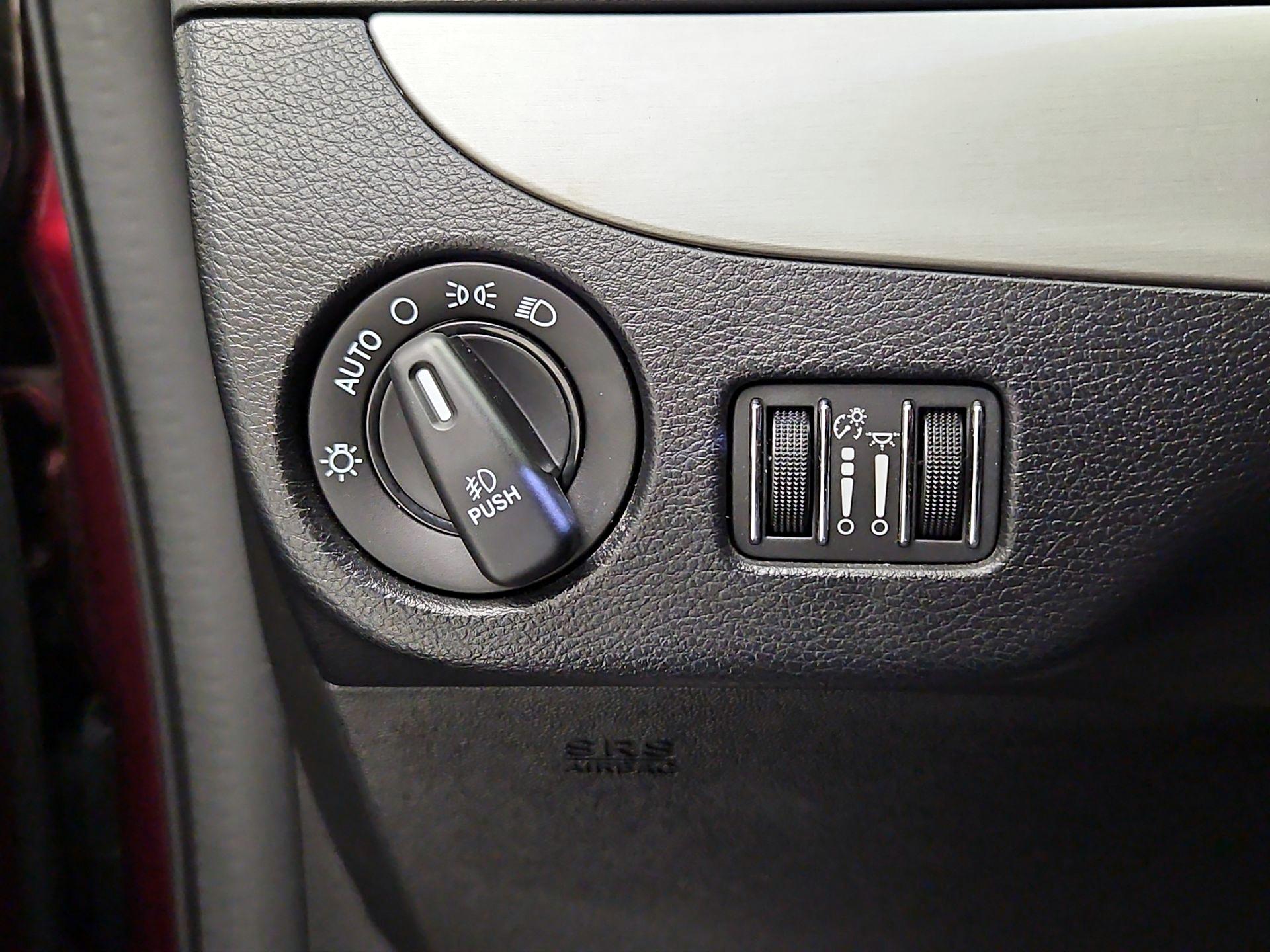 Thumbnail: 2019 Dodge Grand Caravan - 13