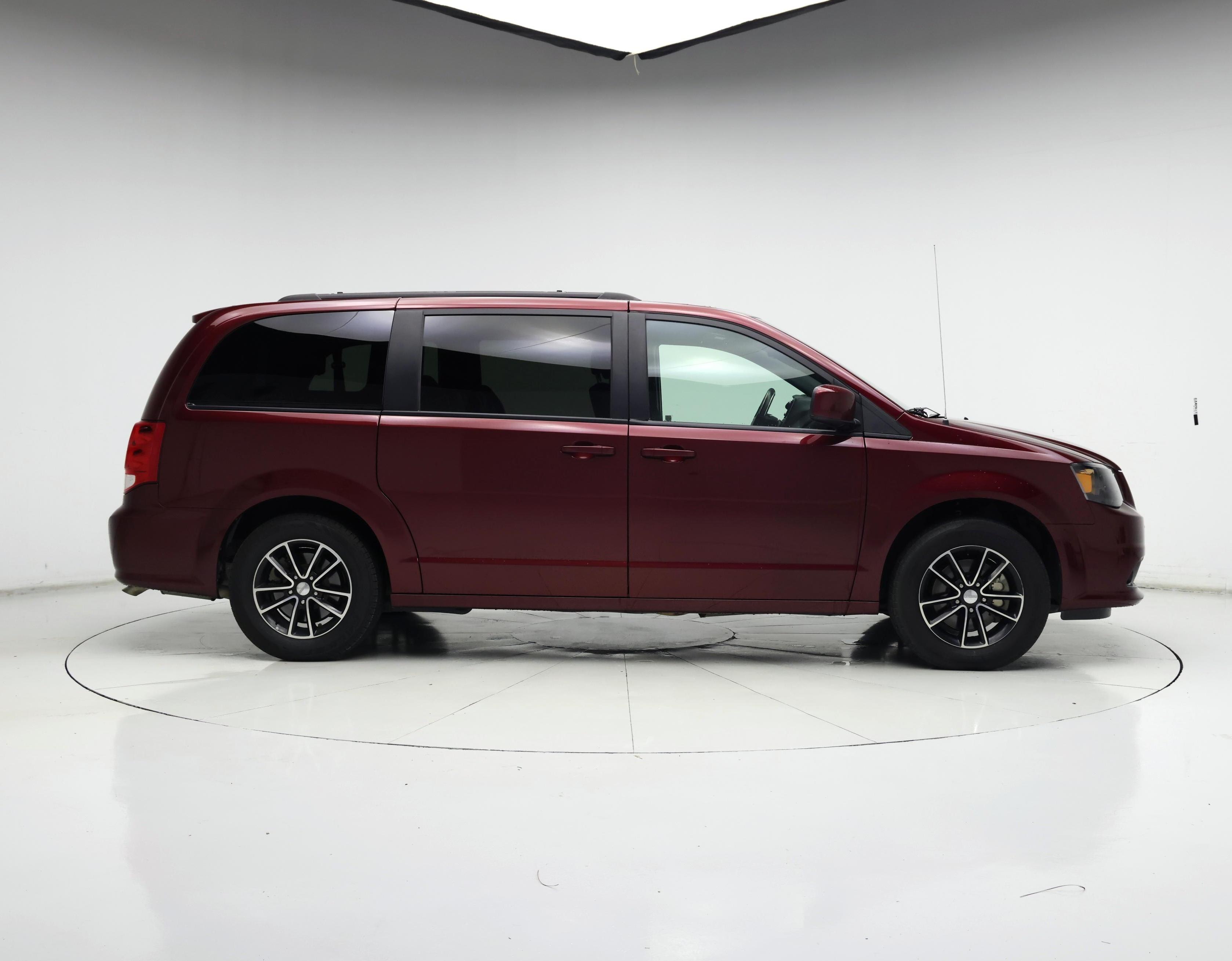 Thumbnail: 2019 Dodge Grand Caravan - 7