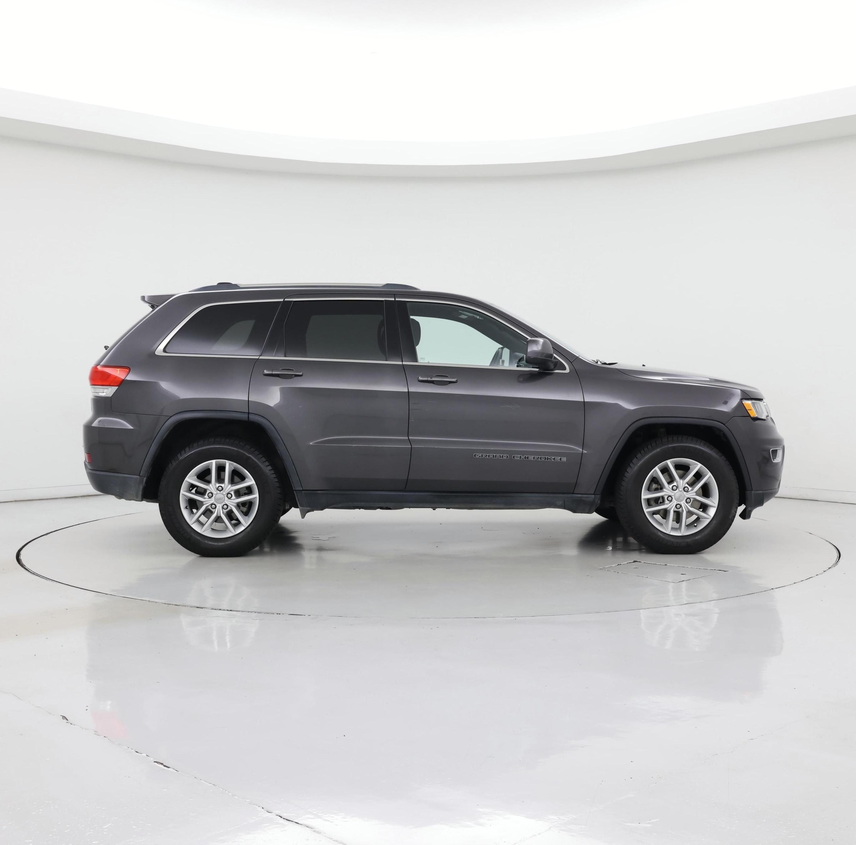 Thumbnail: 2017 Jeep Grand Cherokee - 7
