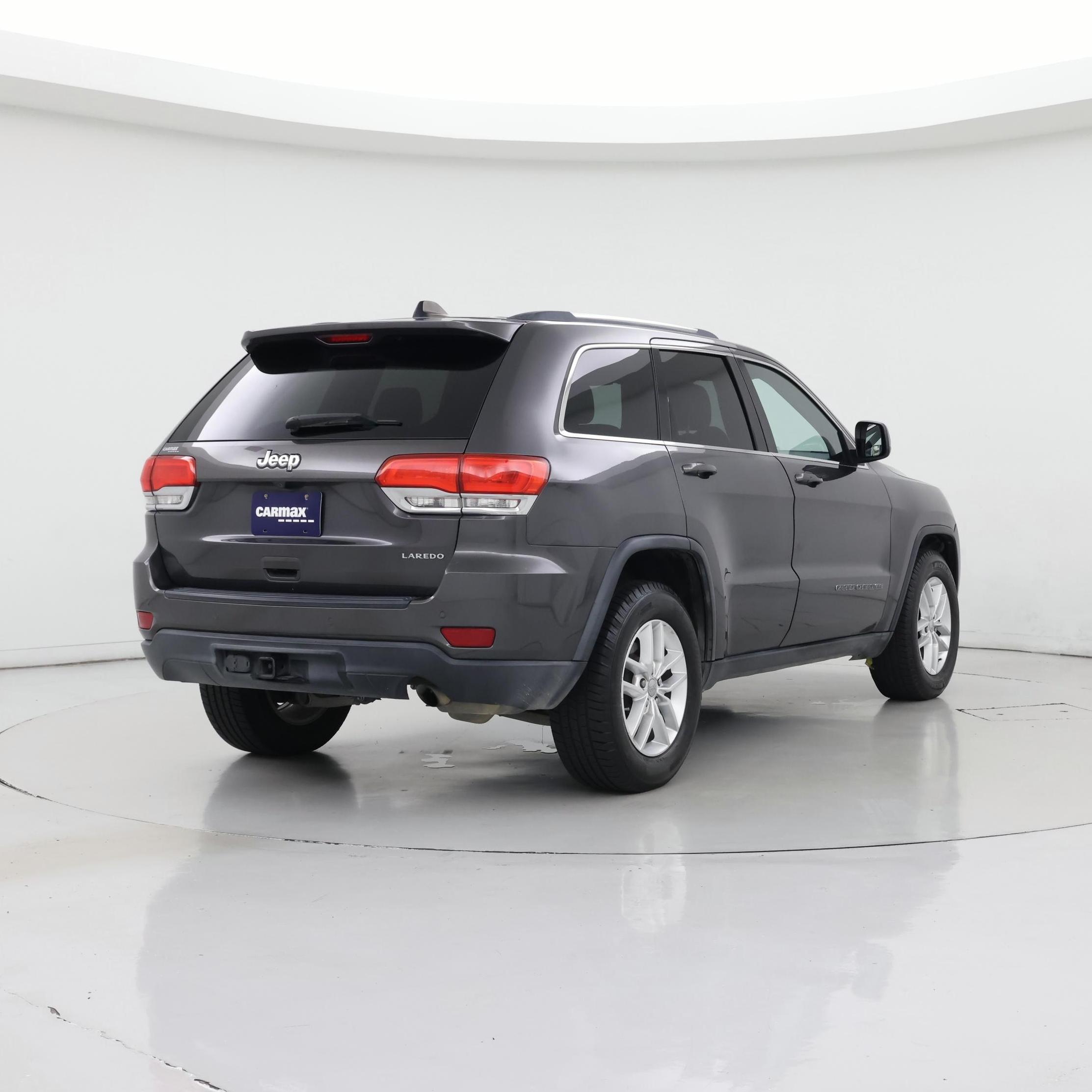 Thumbnail: 2017 Jeep Grand Cherokee - 8