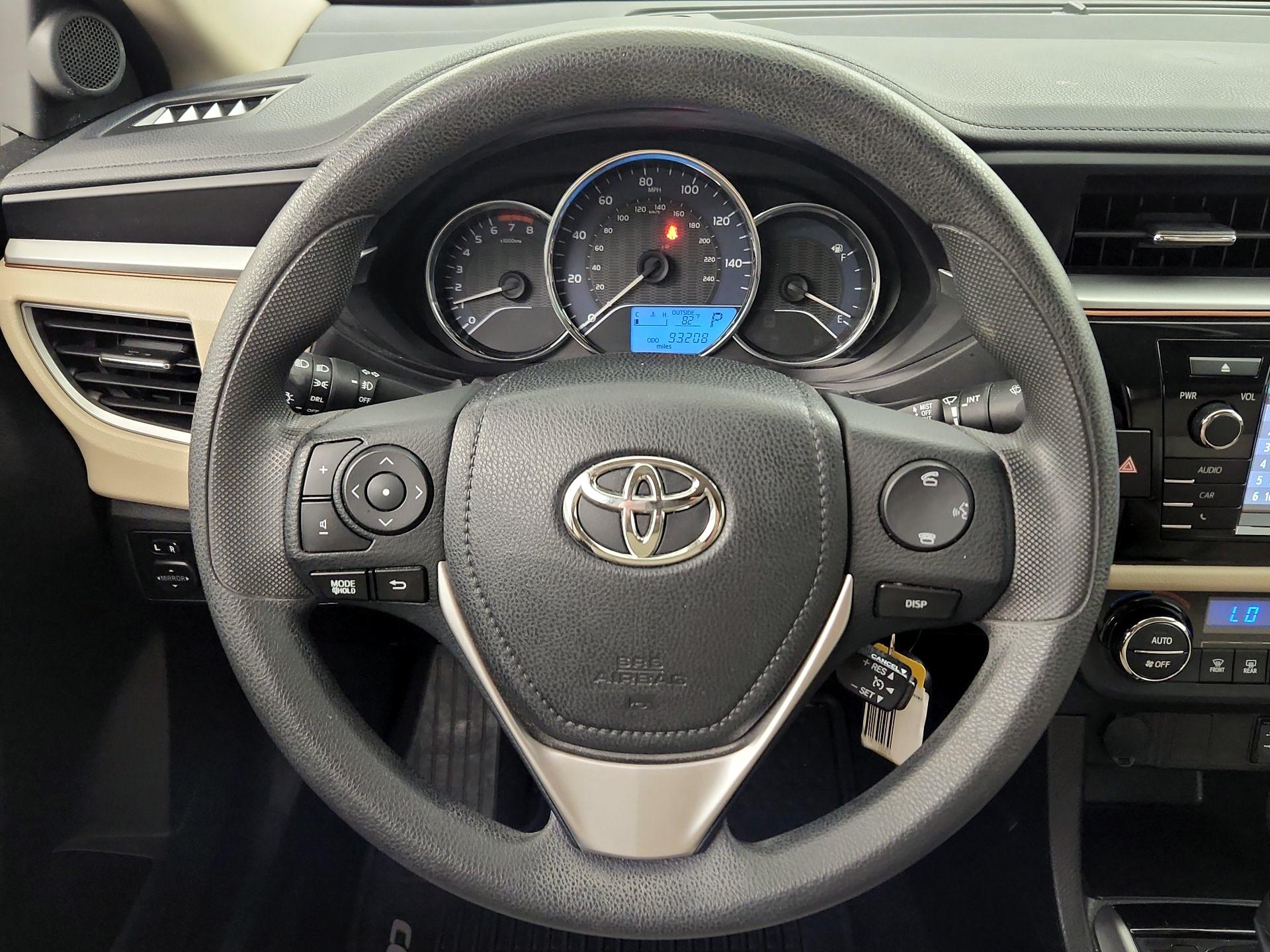 Thumbnail: 2015 Toyota Corolla - 10