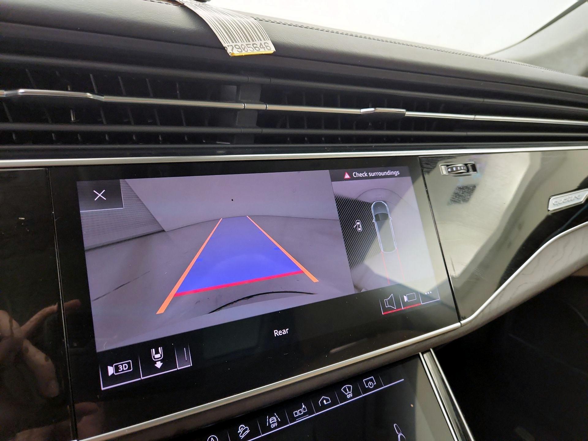 Thumbnail: 2019 Audi Q8 - 14