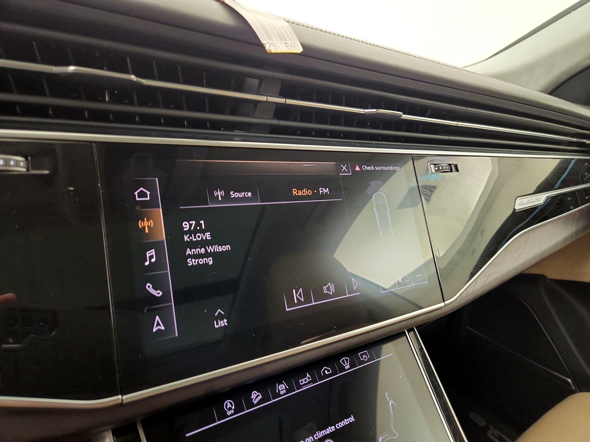 Thumbnail: 2019 Audi Q8 - 15