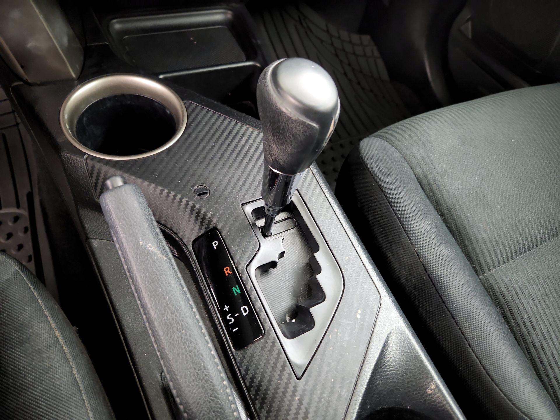 Thumbnail: 2014 Toyota RAV4 - 17