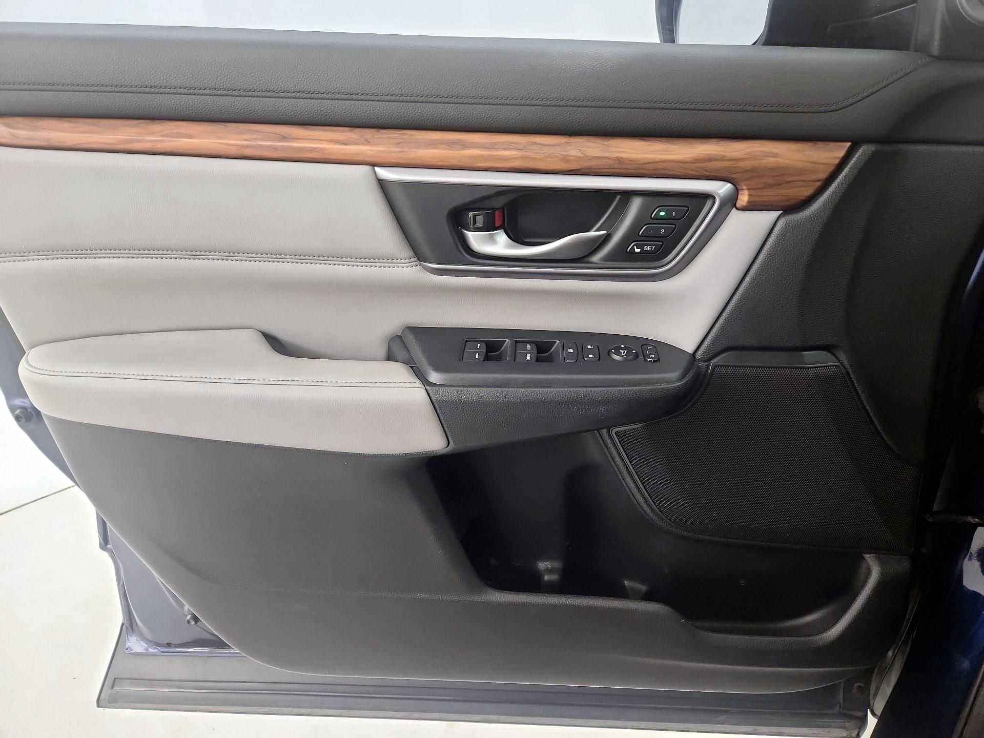 Thumbnail: 2017 Honda CR-V - 12