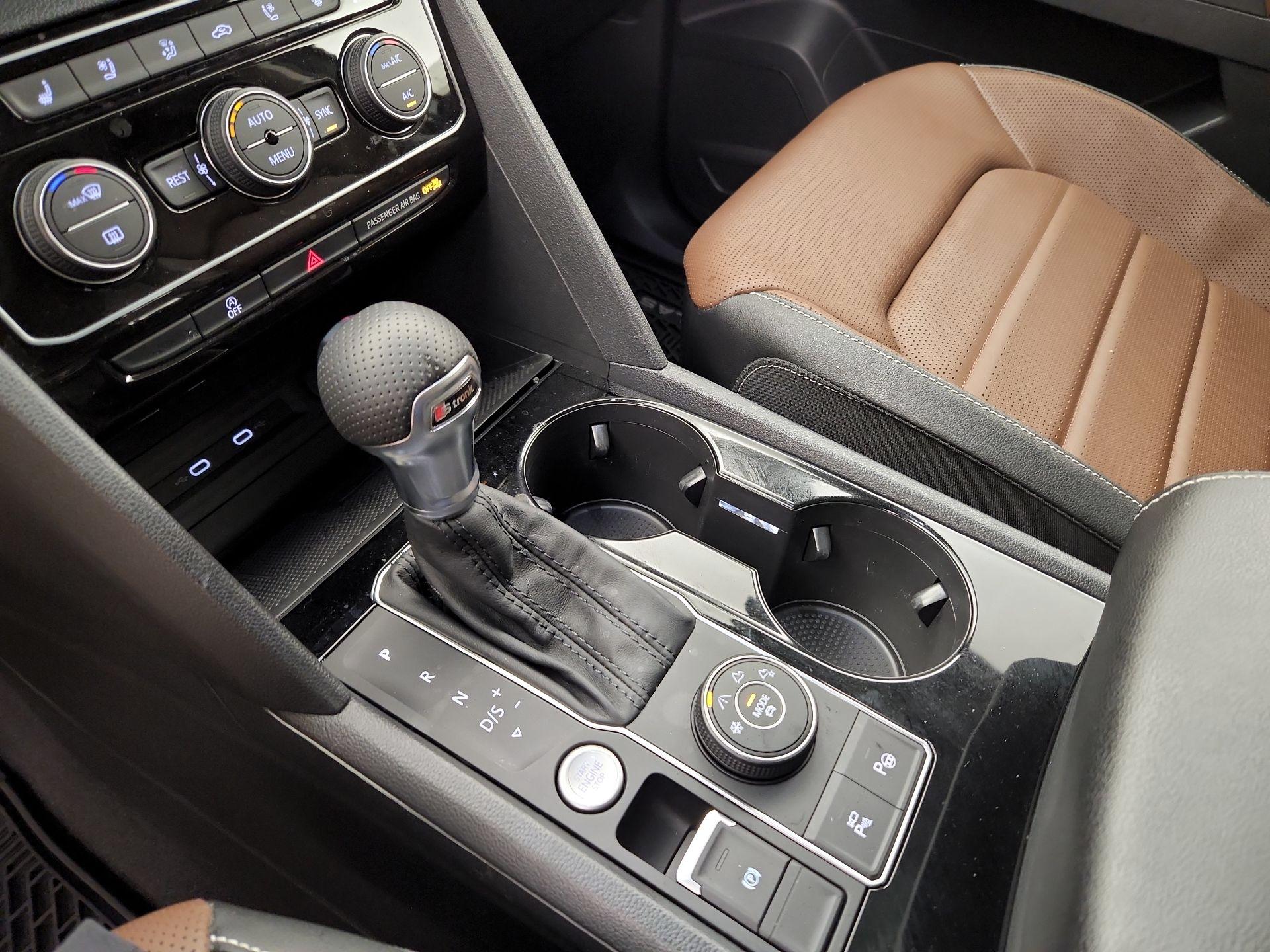 Thumbnail: 2022 Volkswagen Atlas - 17